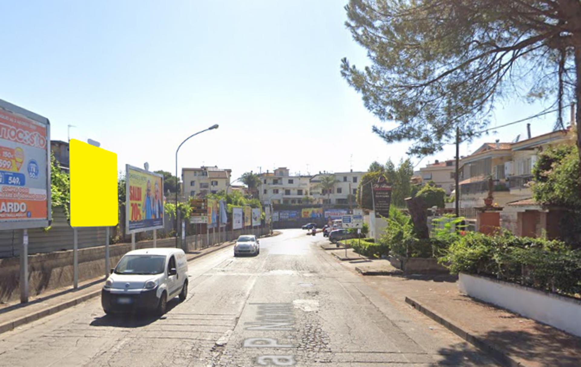Impianto POSTER a Casoria, in zona Euronics