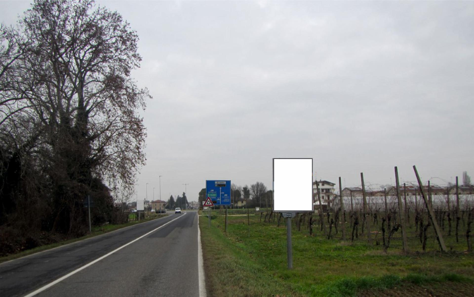 Impianto CARTELLONISTICA a Russi, in zona EuroSpin