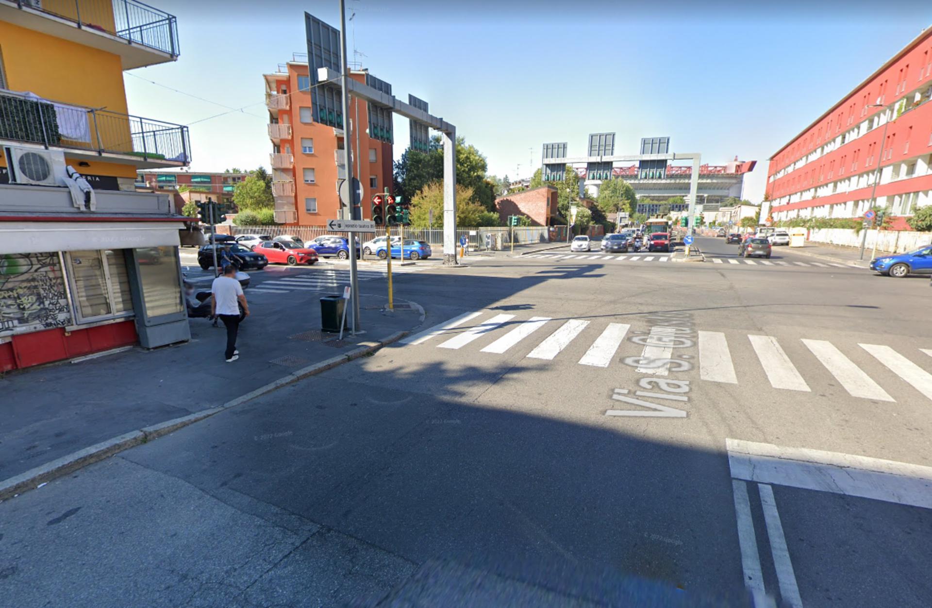 Impianto TOTEM DIGITALE a Milano, in zona Biblioteca Comunale Harar