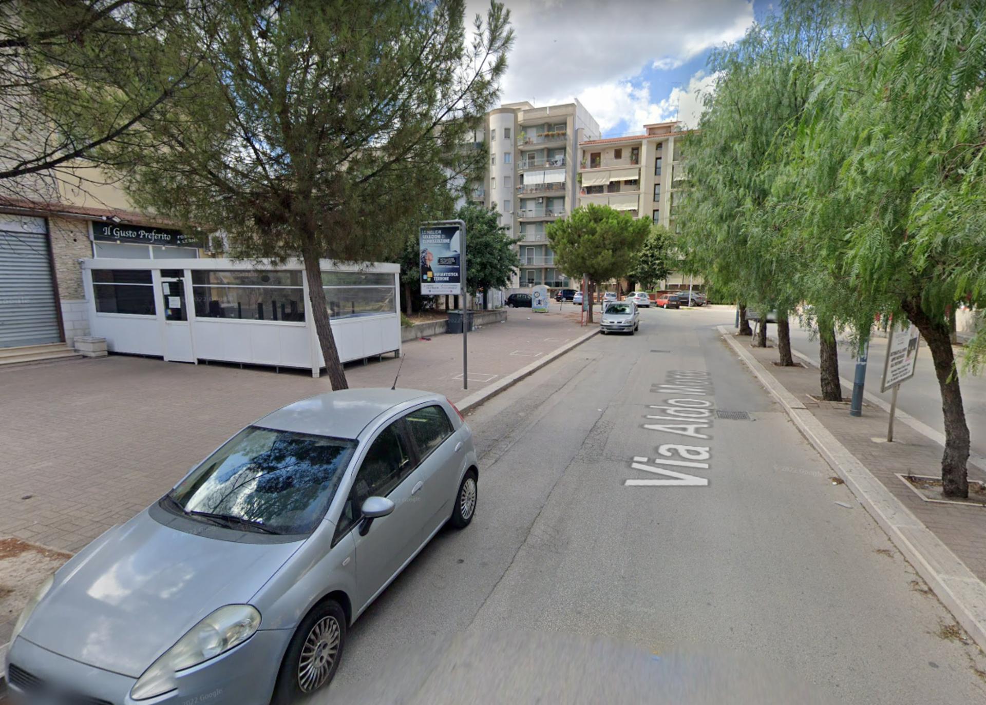 Impianto PALINA a Andria, in zona Macy, Abbigliamento donna