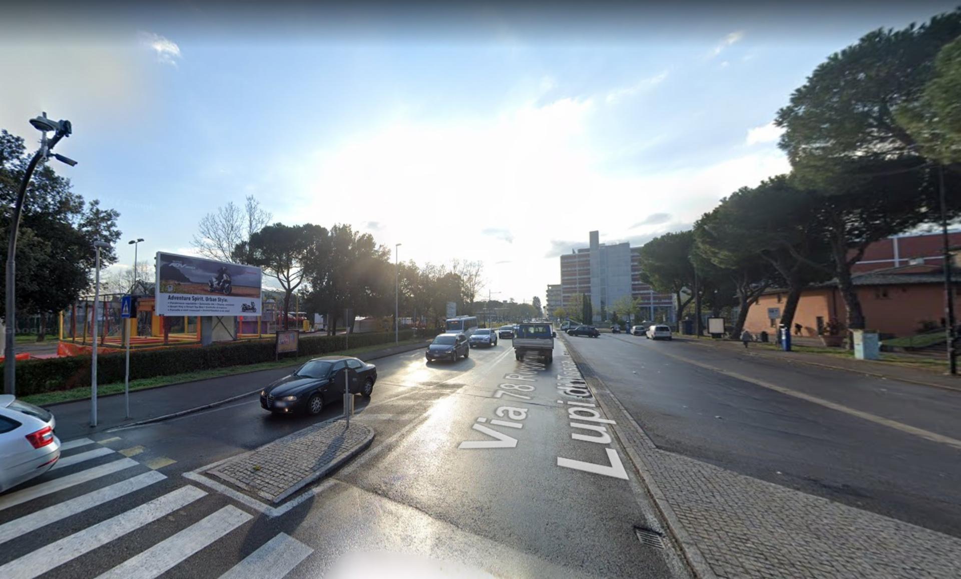 Impianto 6 X 3 a Firenze, in zona Centrolibro