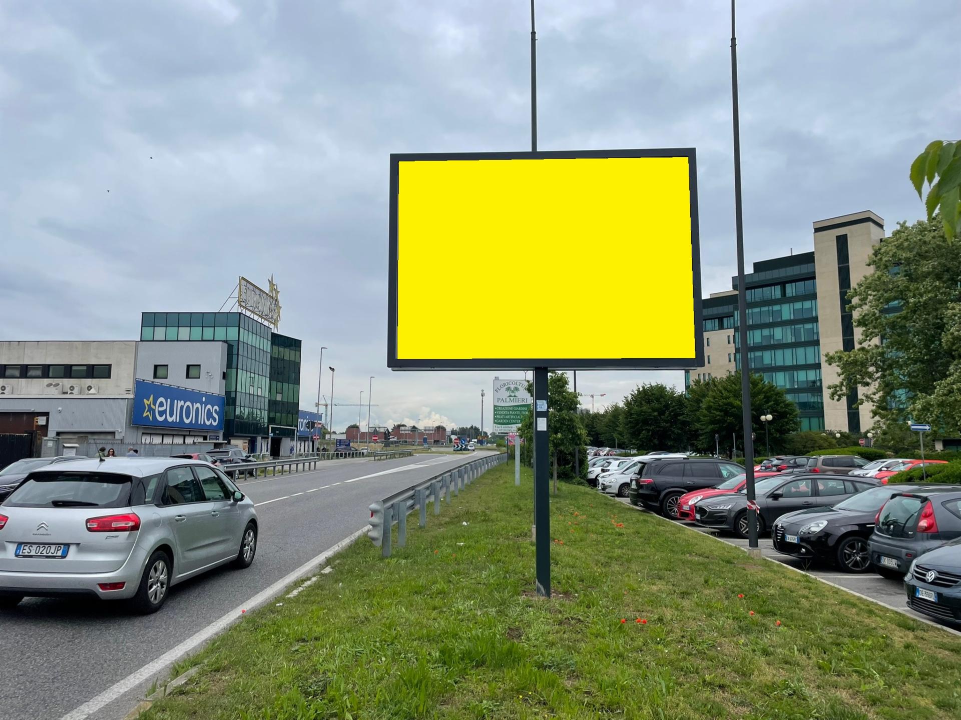 Impianto POSTER a Vimercate, in zona Mondadori