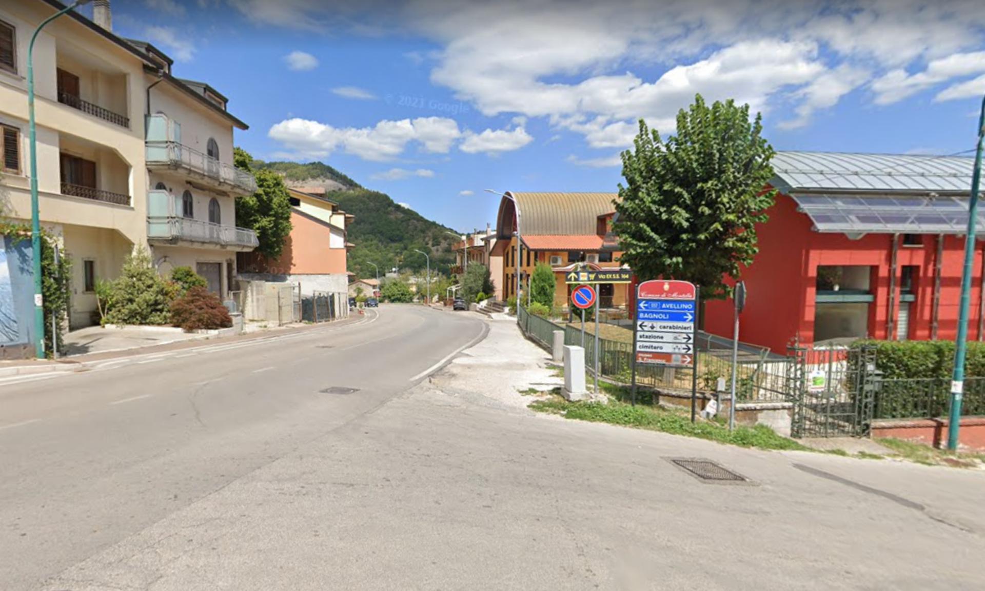 Impianto FRECCE / PREINSEGNE a Montella, in zona Teatro Adele Solimene