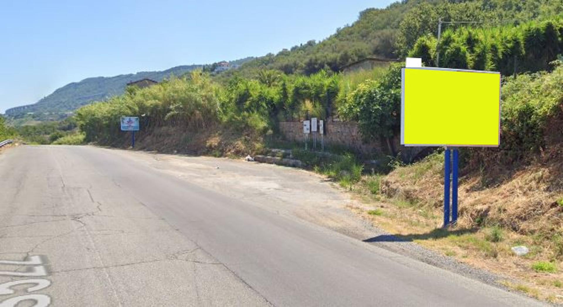 Impianto CARTELLONISTICA a Vibo Valentia, in zona Il Saraceno
