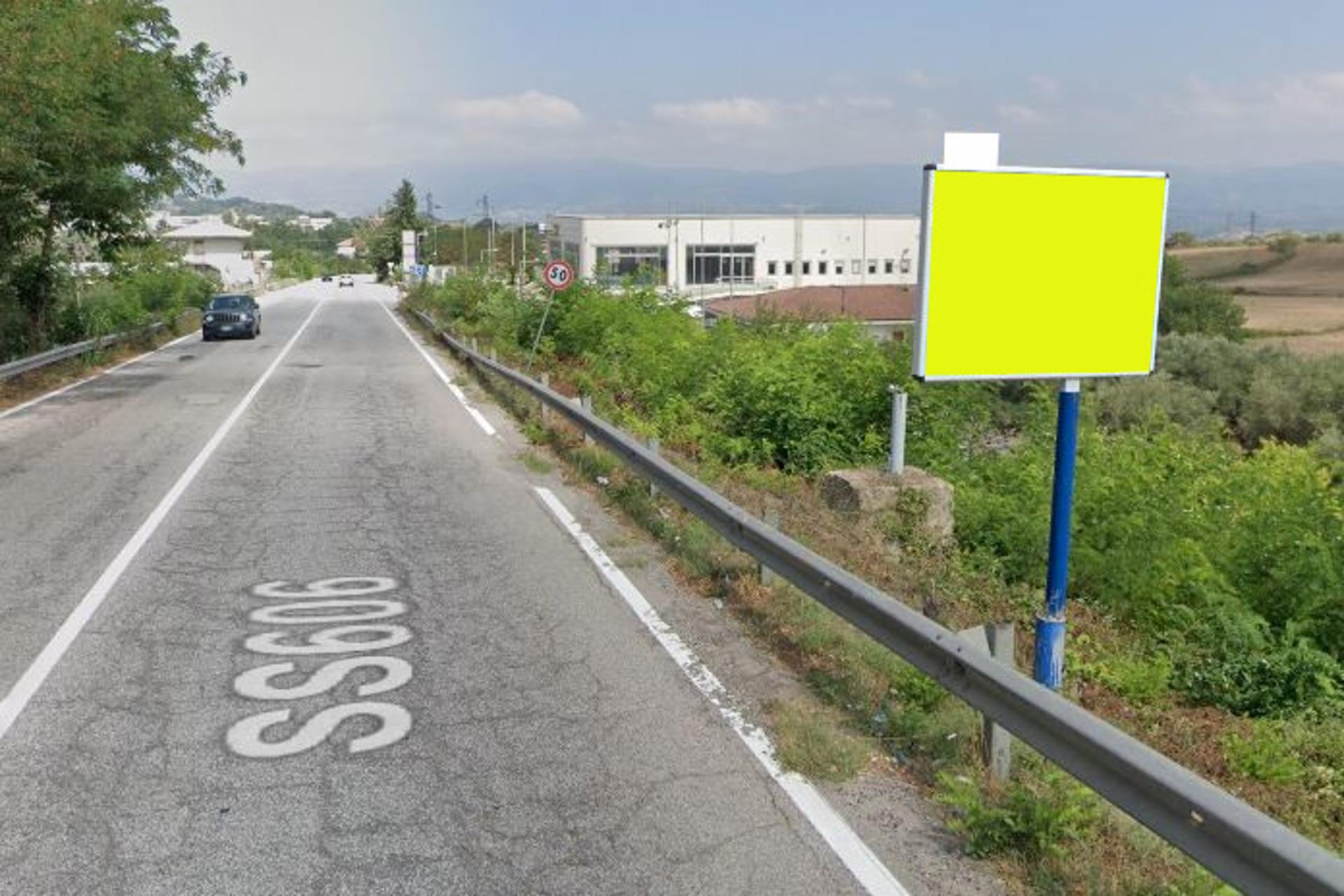 Impianto CARTELLONISTICA a Sant'Onofrio, in zona Q8 Easy