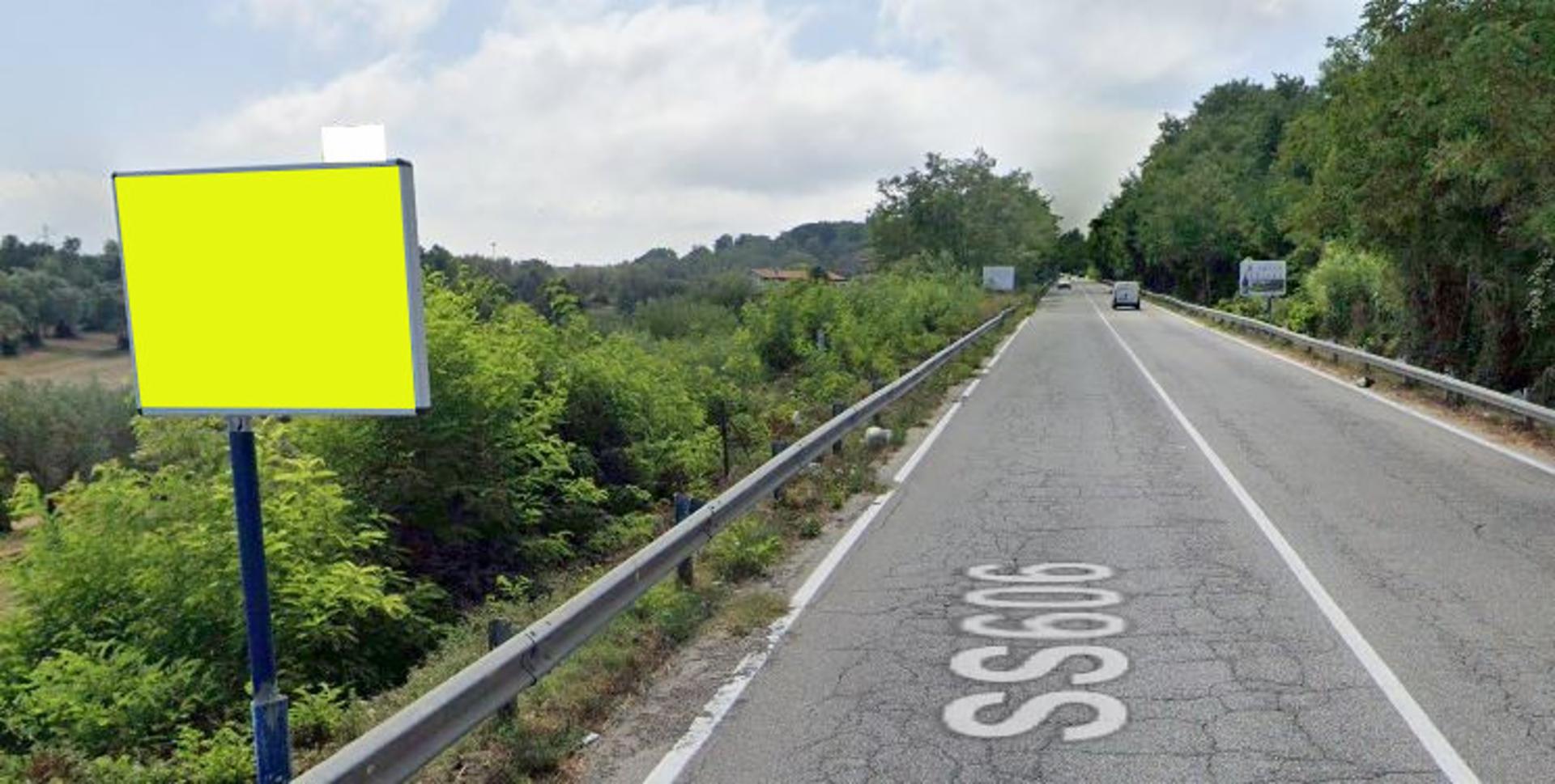 Impianto CARTELLONISTICA a Sant'Onofrio, in zona Q8 Easy