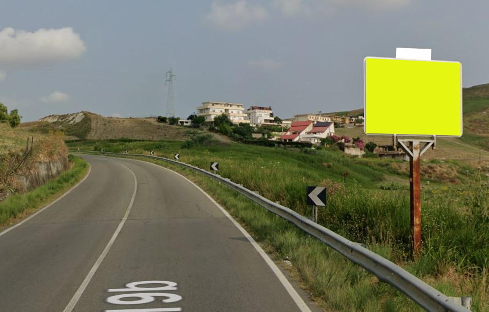 Impianto CARTELLONISTICA a Catanzaro, in zona Dea