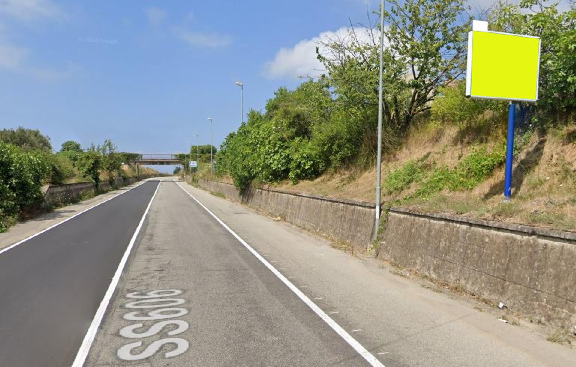 Impianto CARTELLONISTICA a Vibo Valentia, in zona Esso