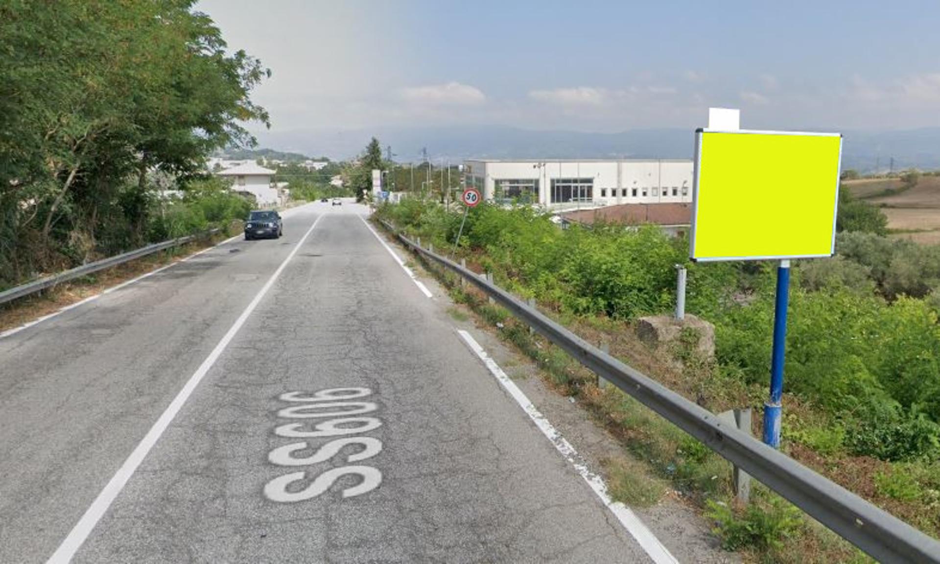 Impianto CARTELLONISTICA a Sant'Onofrio, in zona Q8 Easy