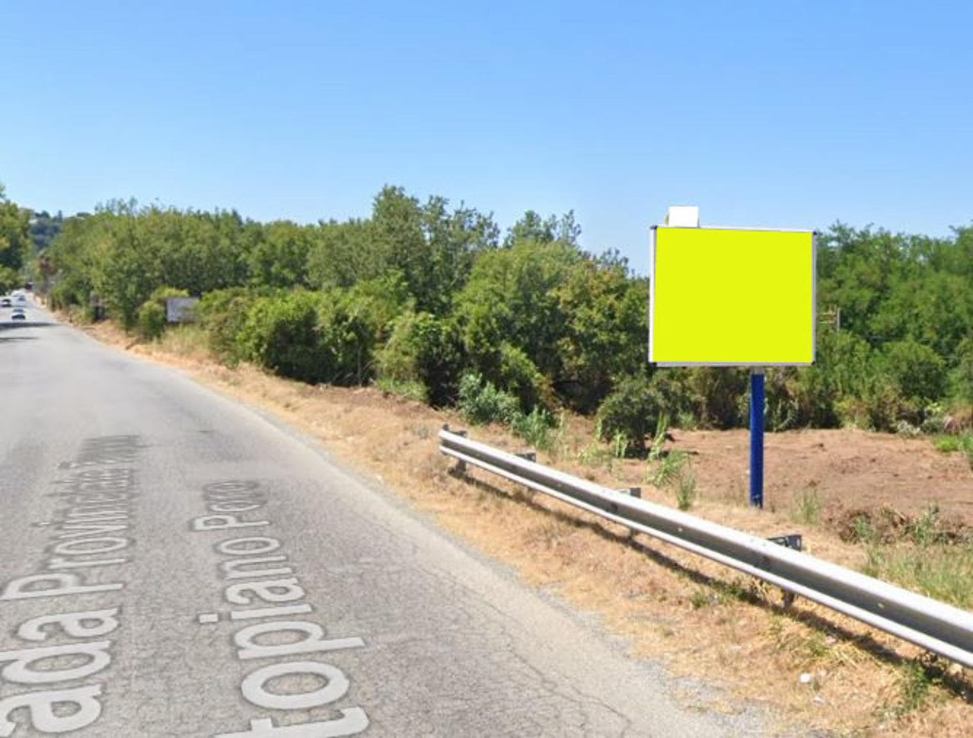Impianto CARTELLONISTICA a Tropea, in zona EuroSpin
