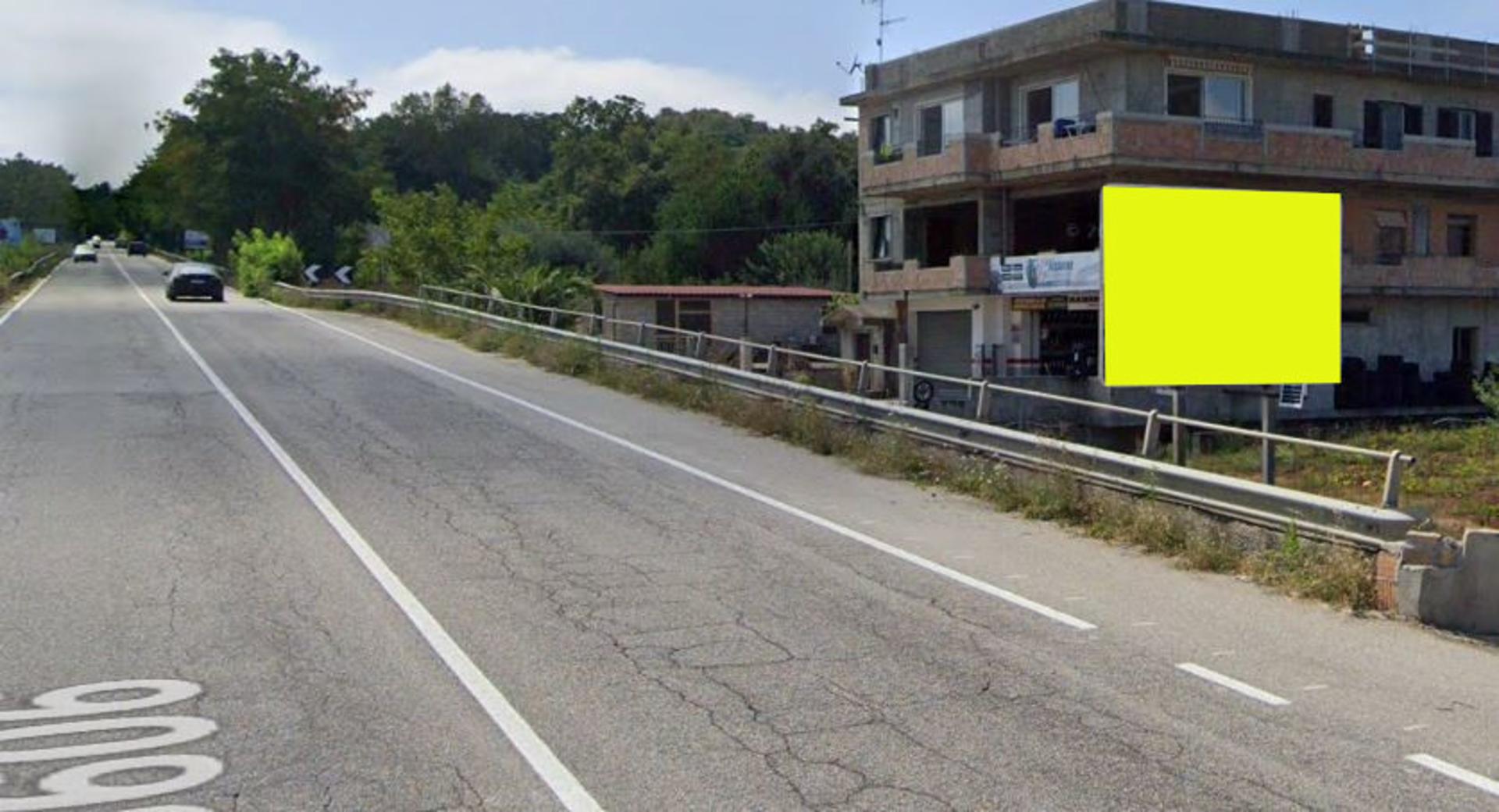 Impianto CARTELLONISTICA a Sant'Onofrio, in zona Bar del Sole