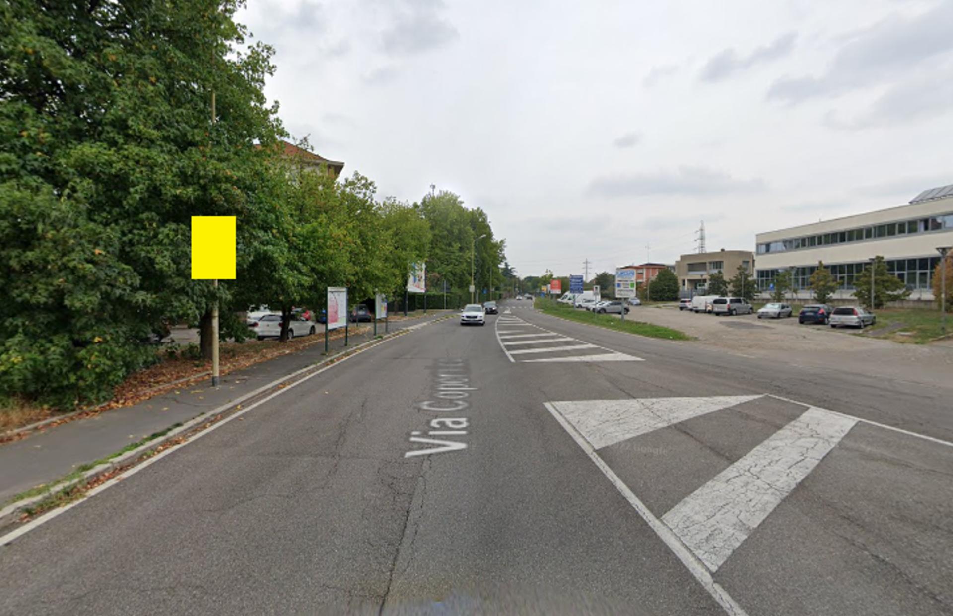 Impianto POLE MEDIA a Cinisello Balsamo, in zona OVS
