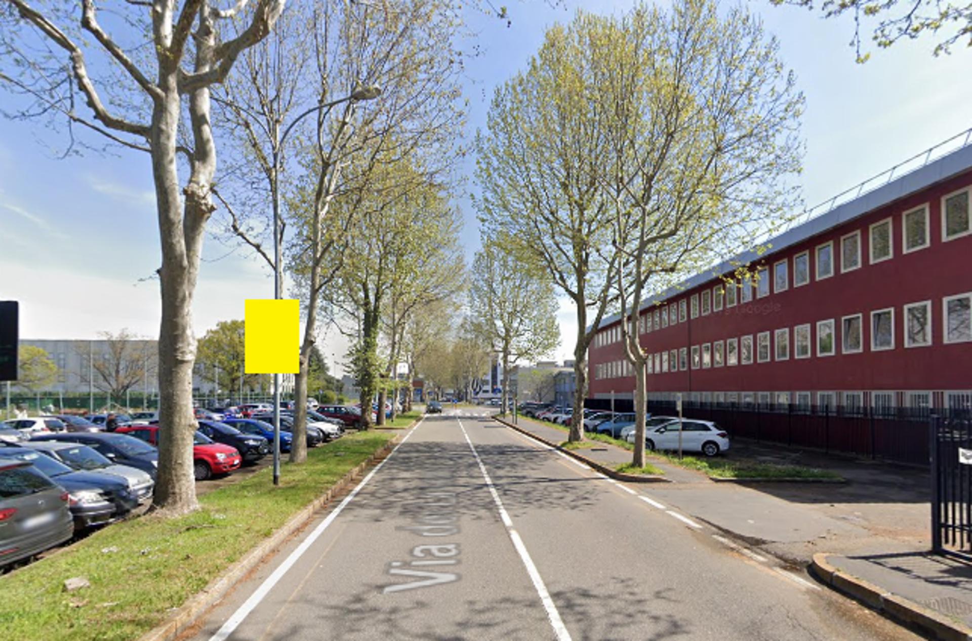 Impianto POLE MEDIA a Cinisello Balsamo, in zona McDonald's