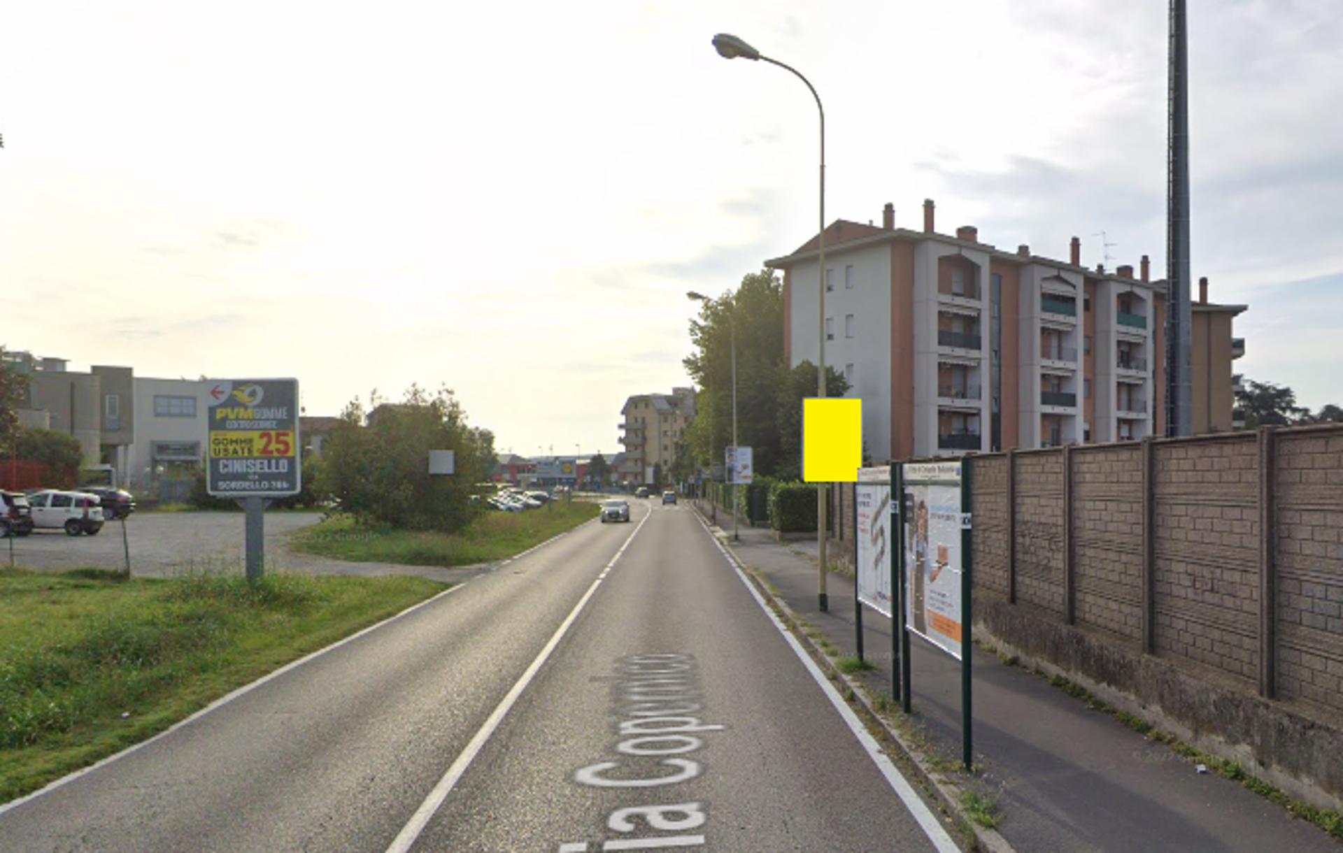 Impianto POLE MEDIA a Cinisello Balsamo, in zona OVS