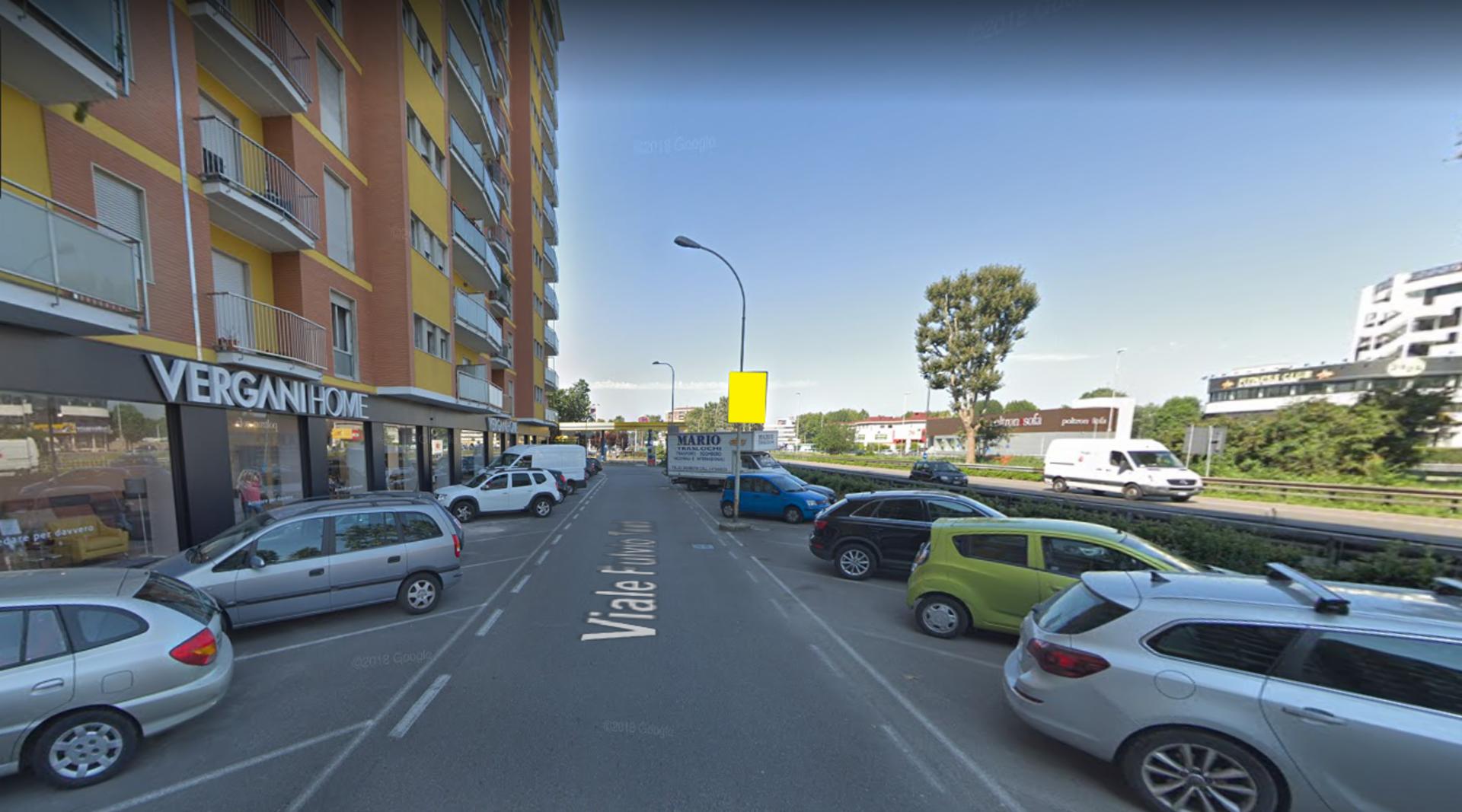 Impianto POLE MEDIA a Cinisello Balsamo, in zona Federici sofá