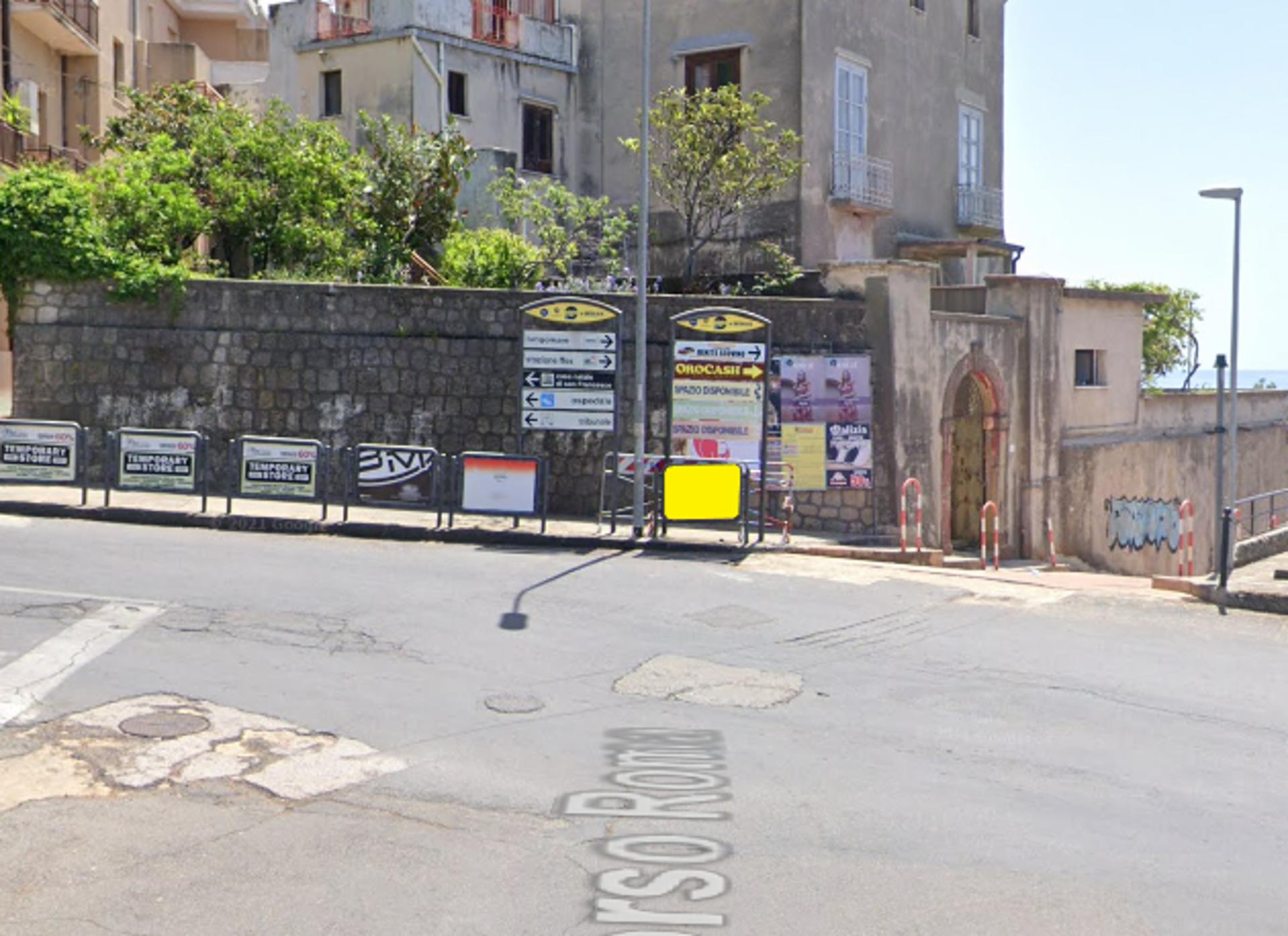 Impianto TRANSENNA a Paola, in zona Conad