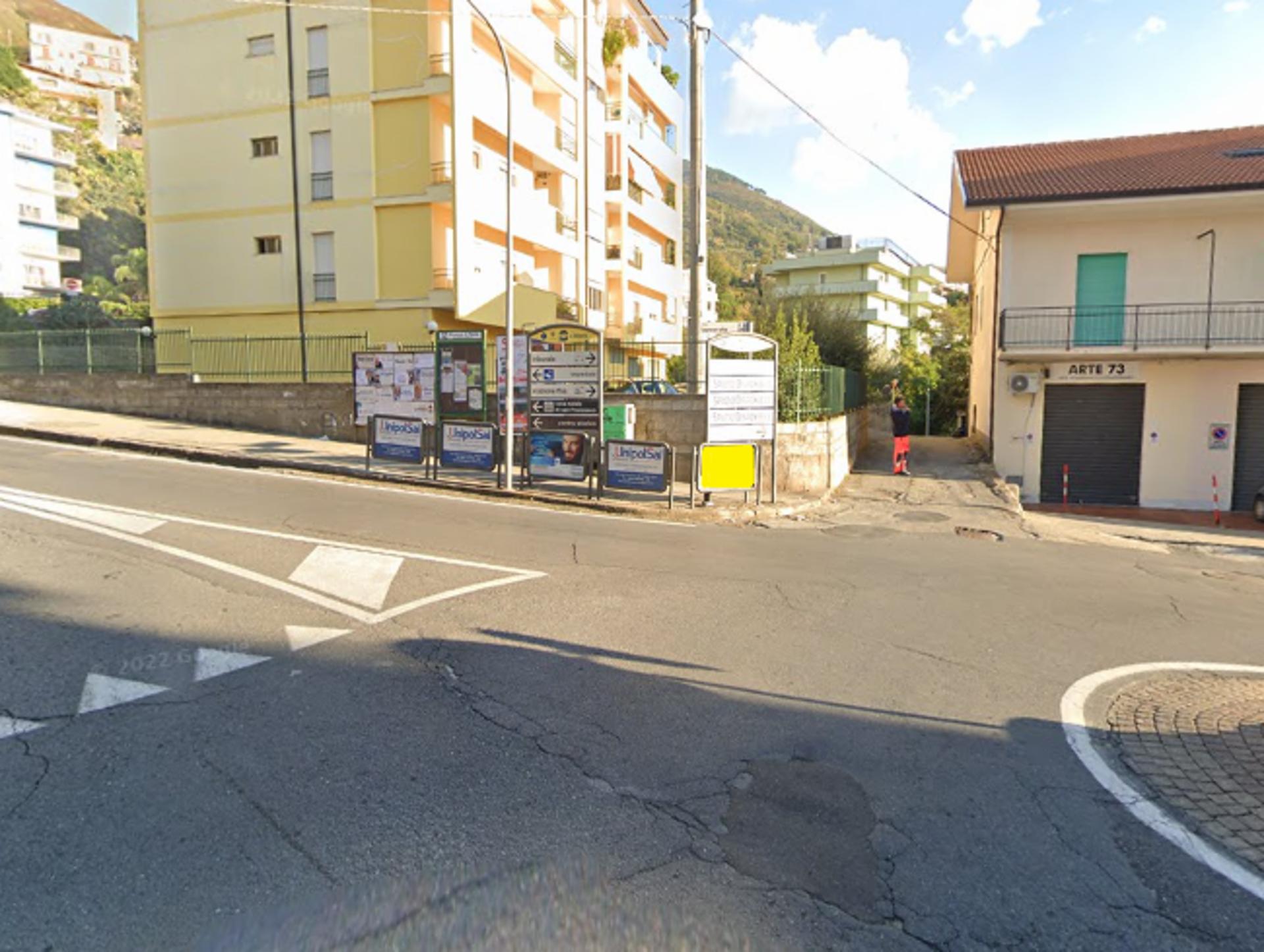 Impianto TRANSENNA a Paola, in zona Conad City