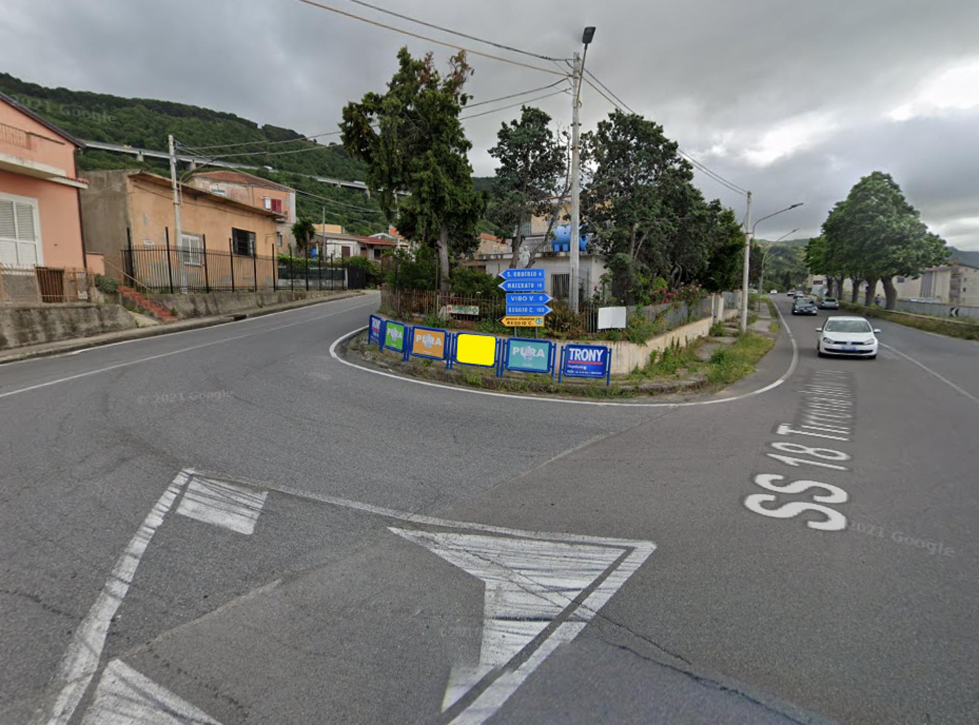 Impianto TRANSENNA a Pizzo, in zona Pizzeria L'Aurora