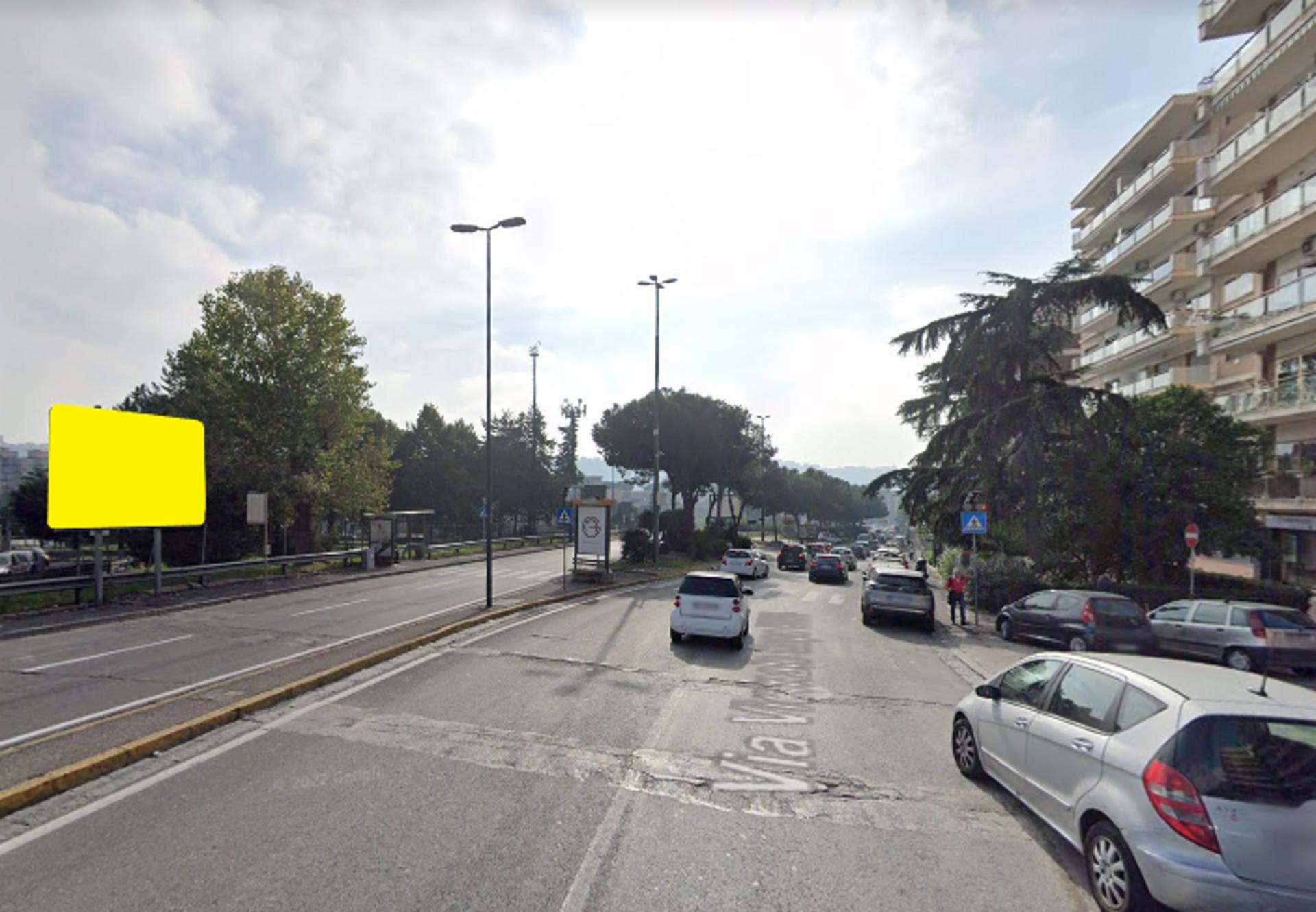 Impianto POSTER a Napoli, in zona Università 