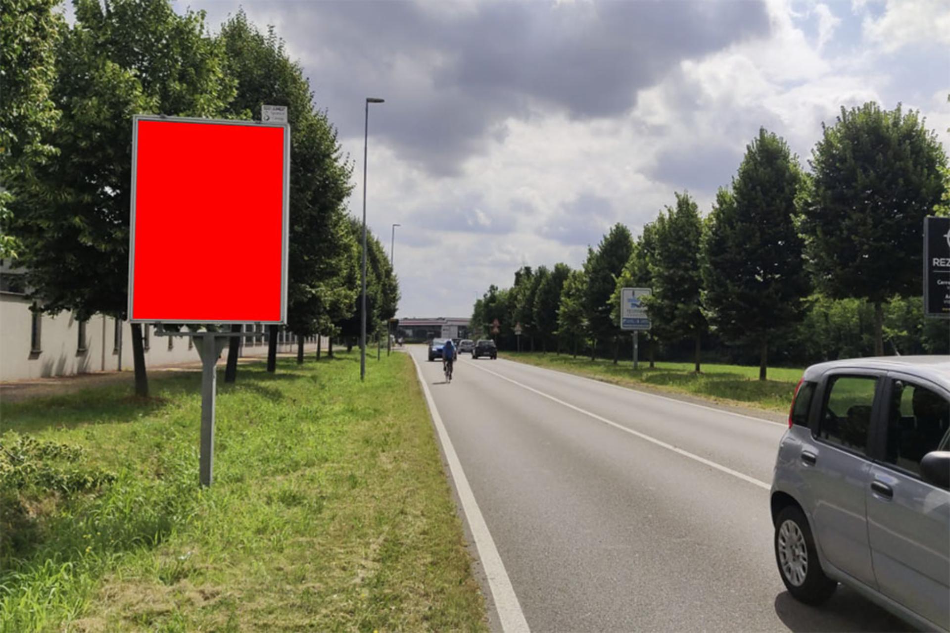 Impianto CARTELLONISTICA a Parabiago, in zona Coop