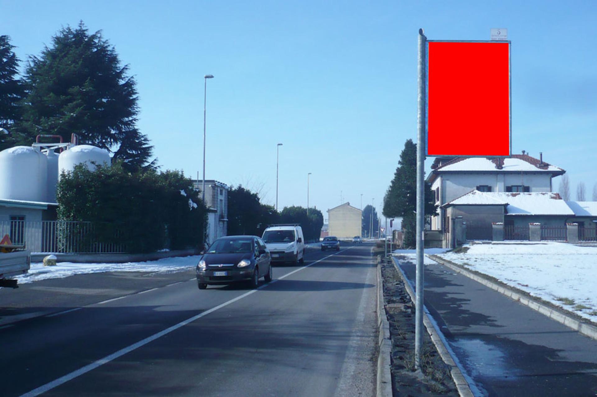 Impianto CARTELLONISTICA a Robecco sul Naviglio, in zona La Casa della Pizza