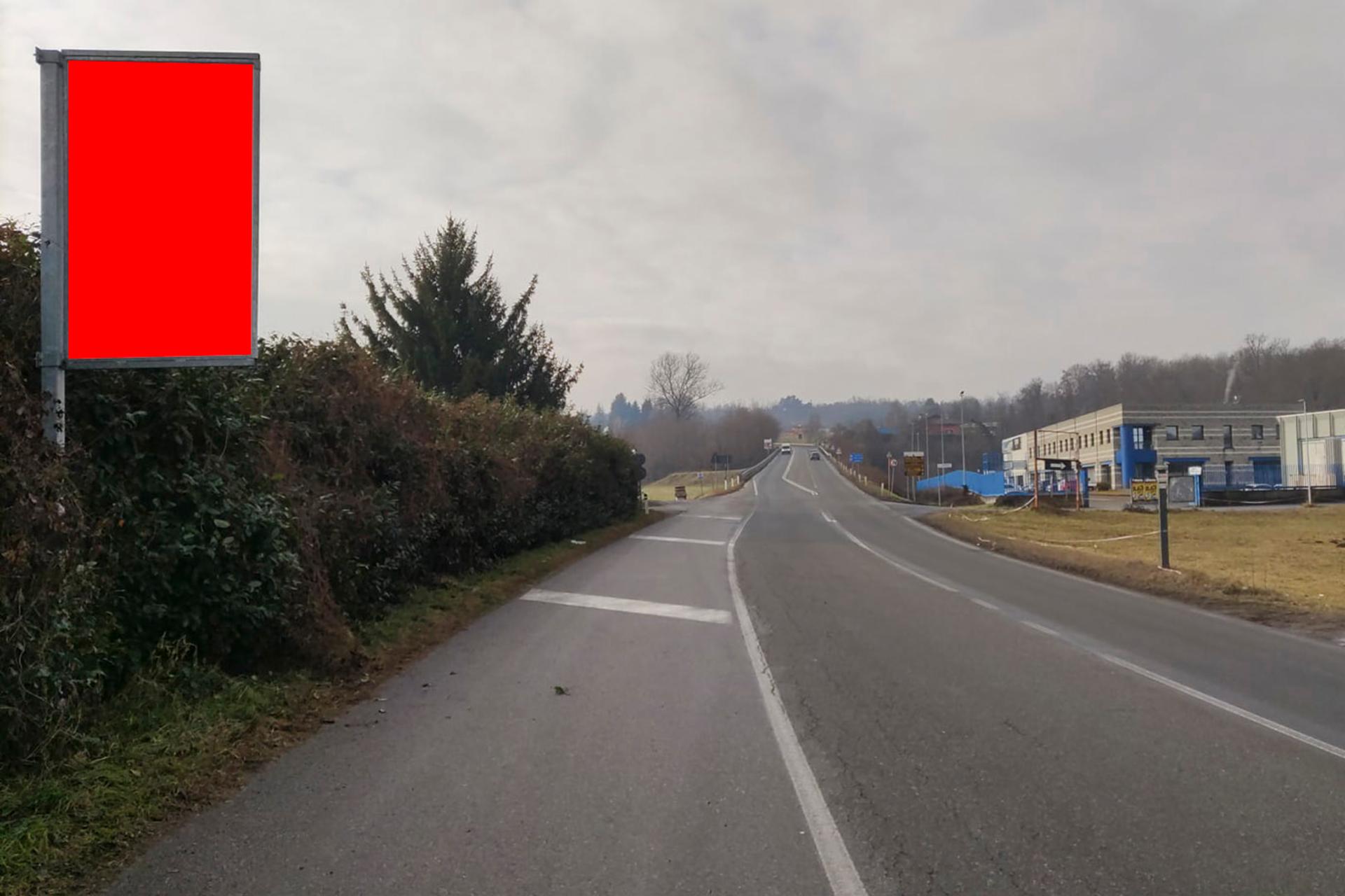 Impianto CARTELLONISTICA a Oleggio Castello, in zona Castelmobili