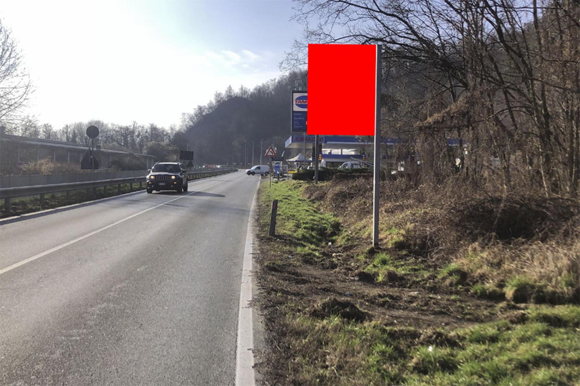 Impianto CARTELLONISTICA a Serravalle Sesia, in zona Snack bar Repsol