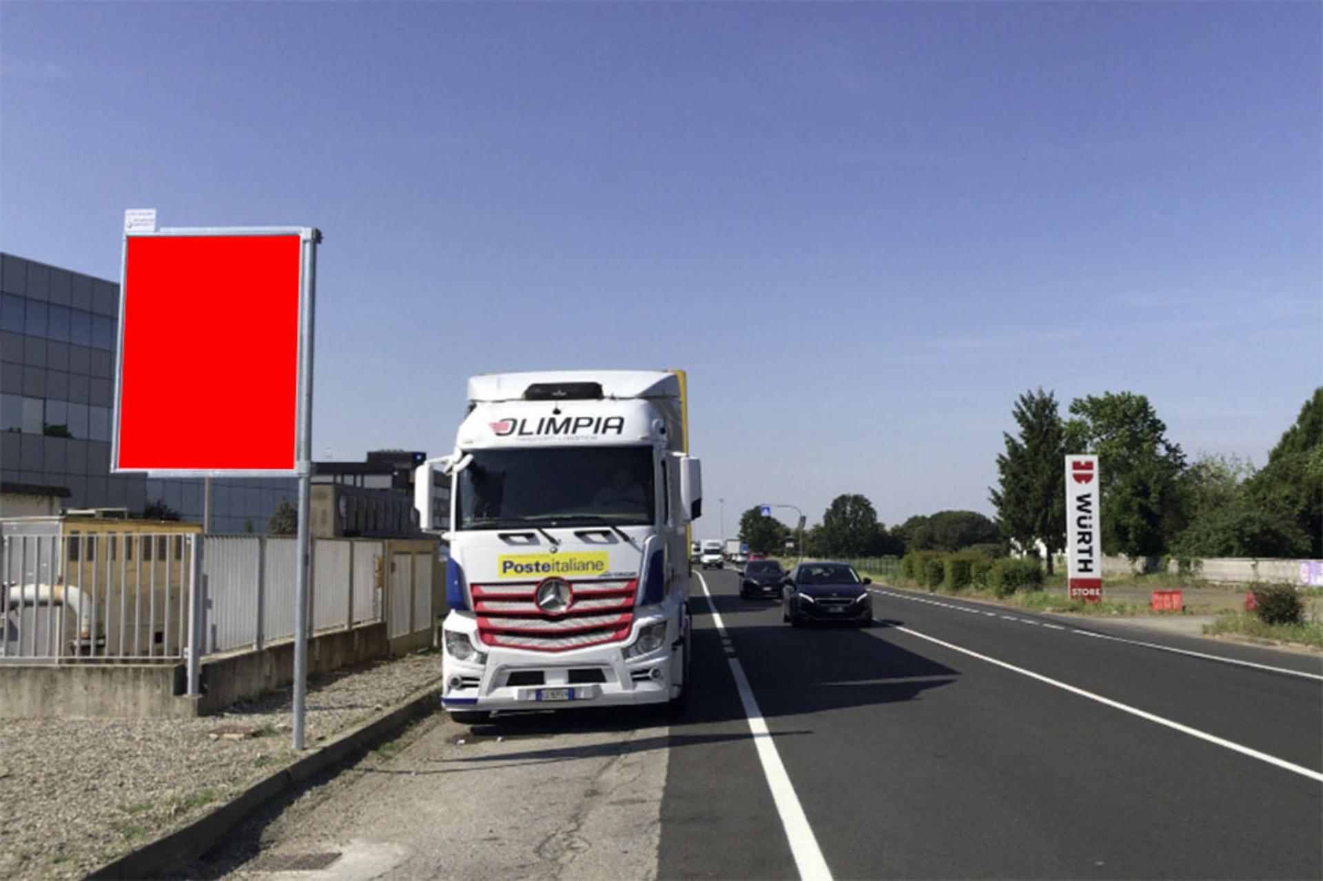 Impianto CARTELLONISTICA a Novara, in zona Unieuro