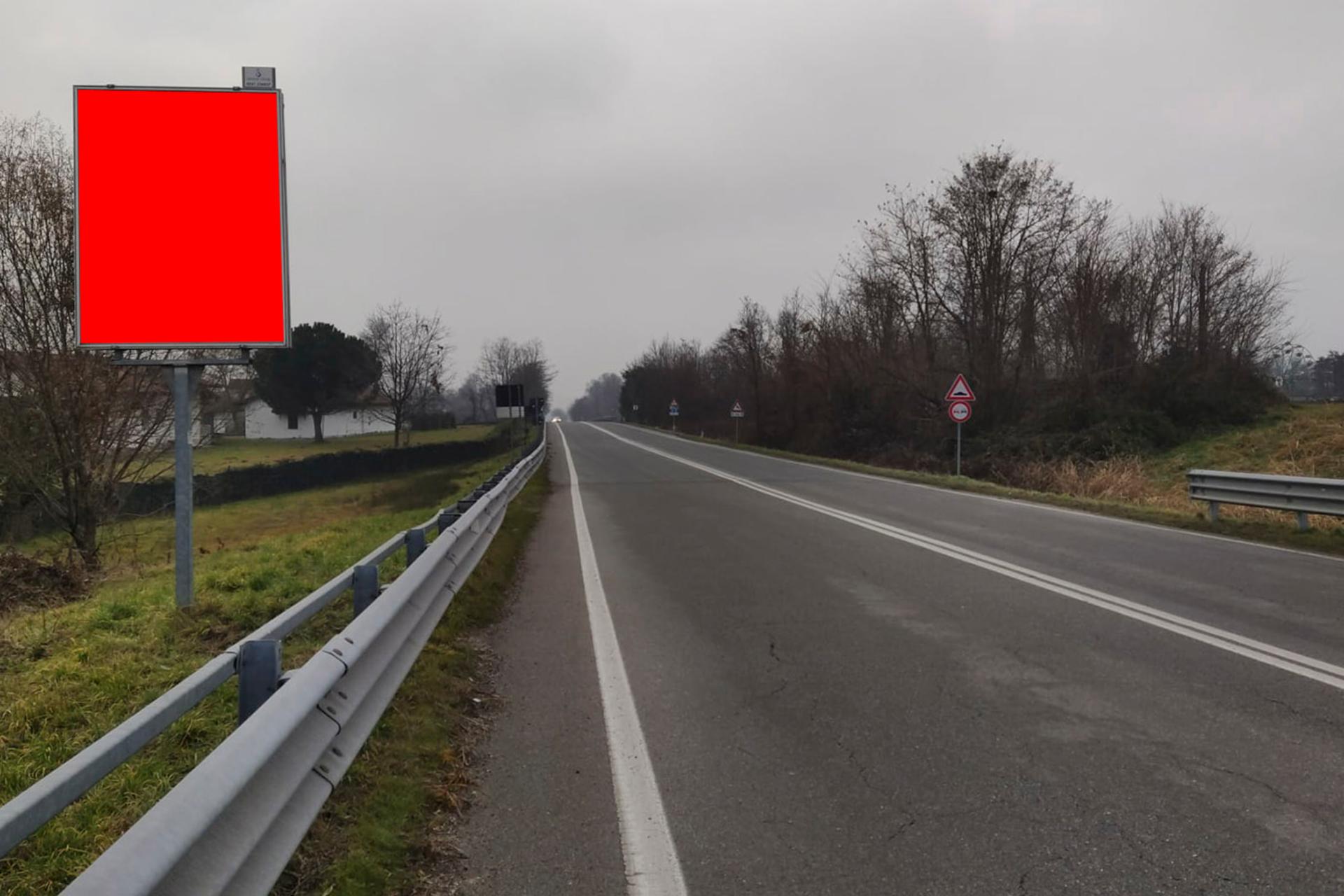 Impianto CARTELLONISTICA a Pombia, in zona Ex Mercatone Uno