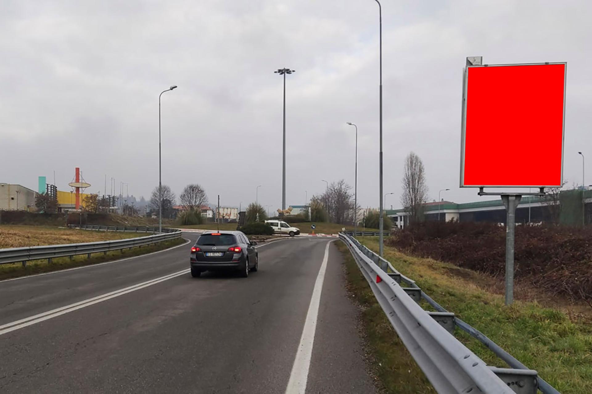 Impianto a STRADA STATALE 32  Pombia