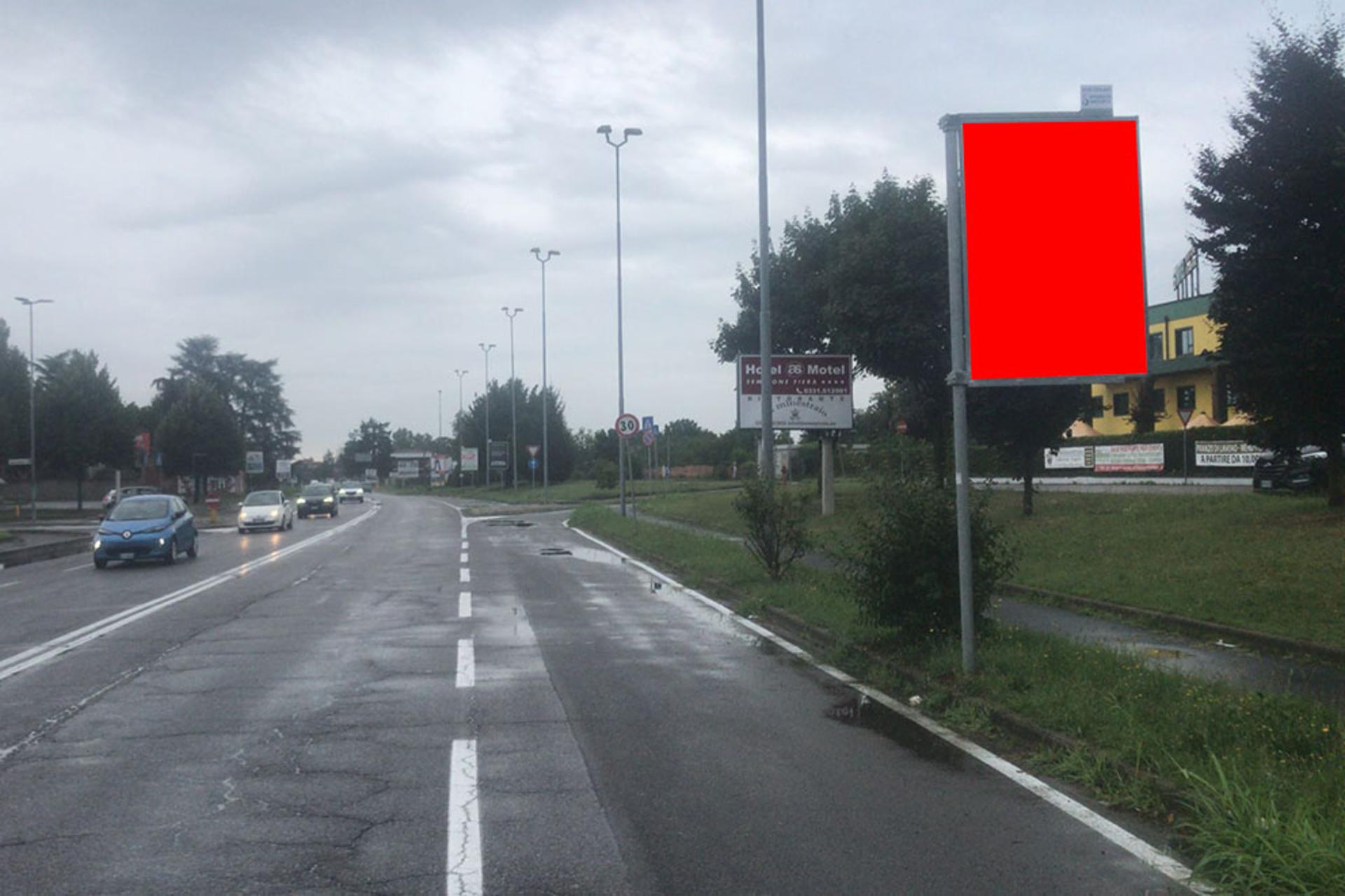 Impianto CARTELLONISTICA a San Vittore Olona, in zona McDonald's