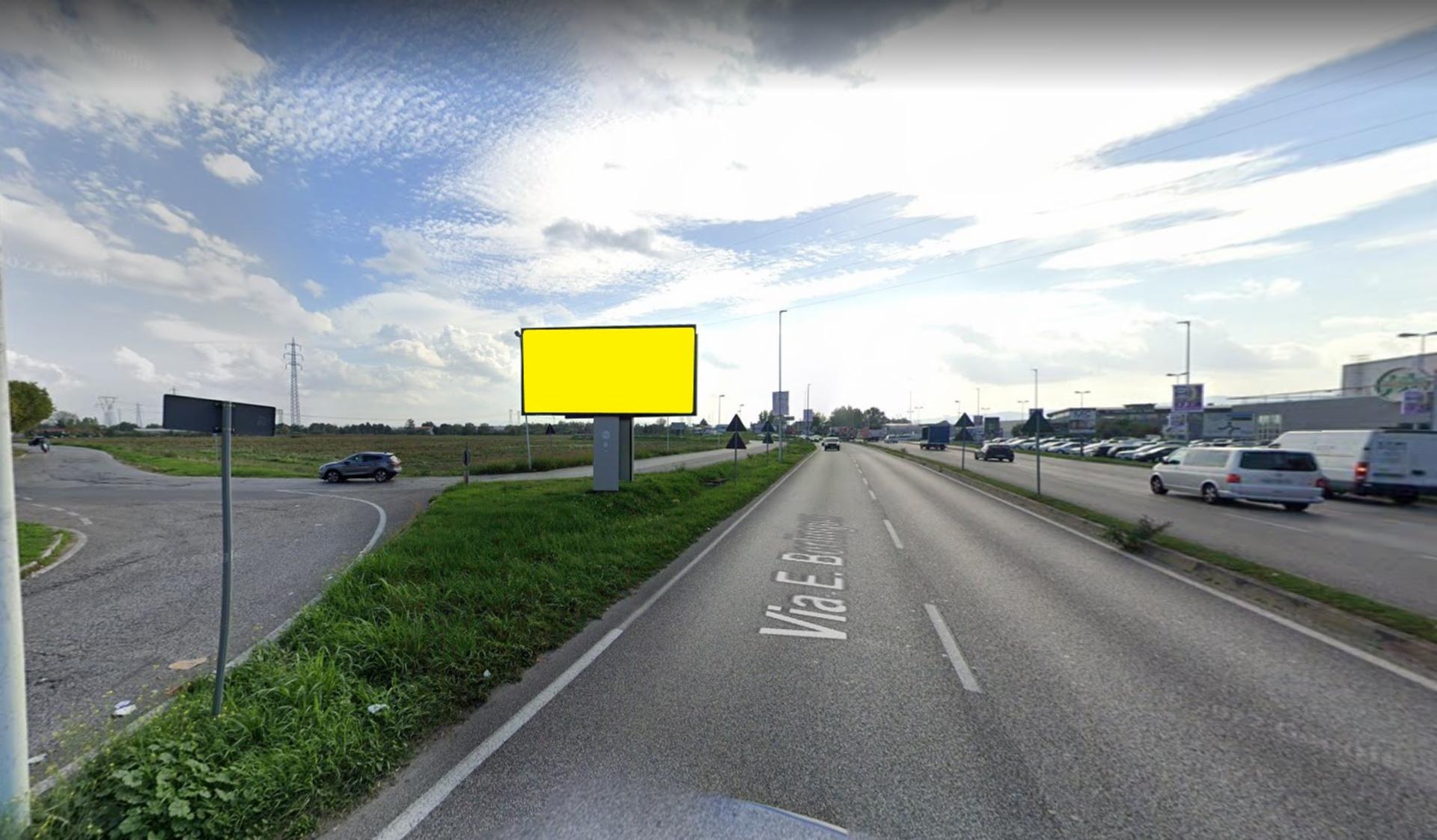 Impianto 6 X 3 a Prato, in zona Roadhouse