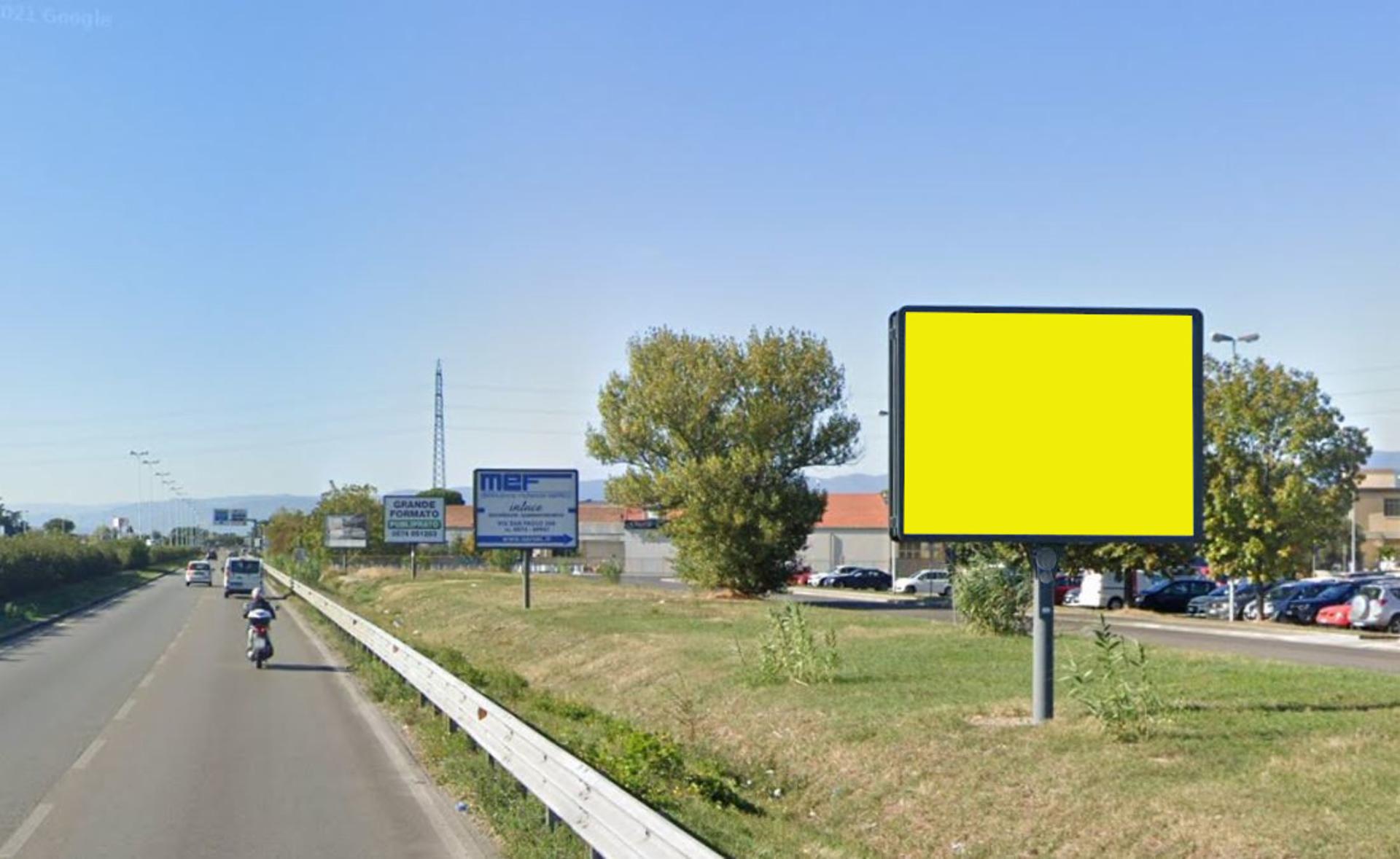Impianto POSTER a Prato, in zona Conad