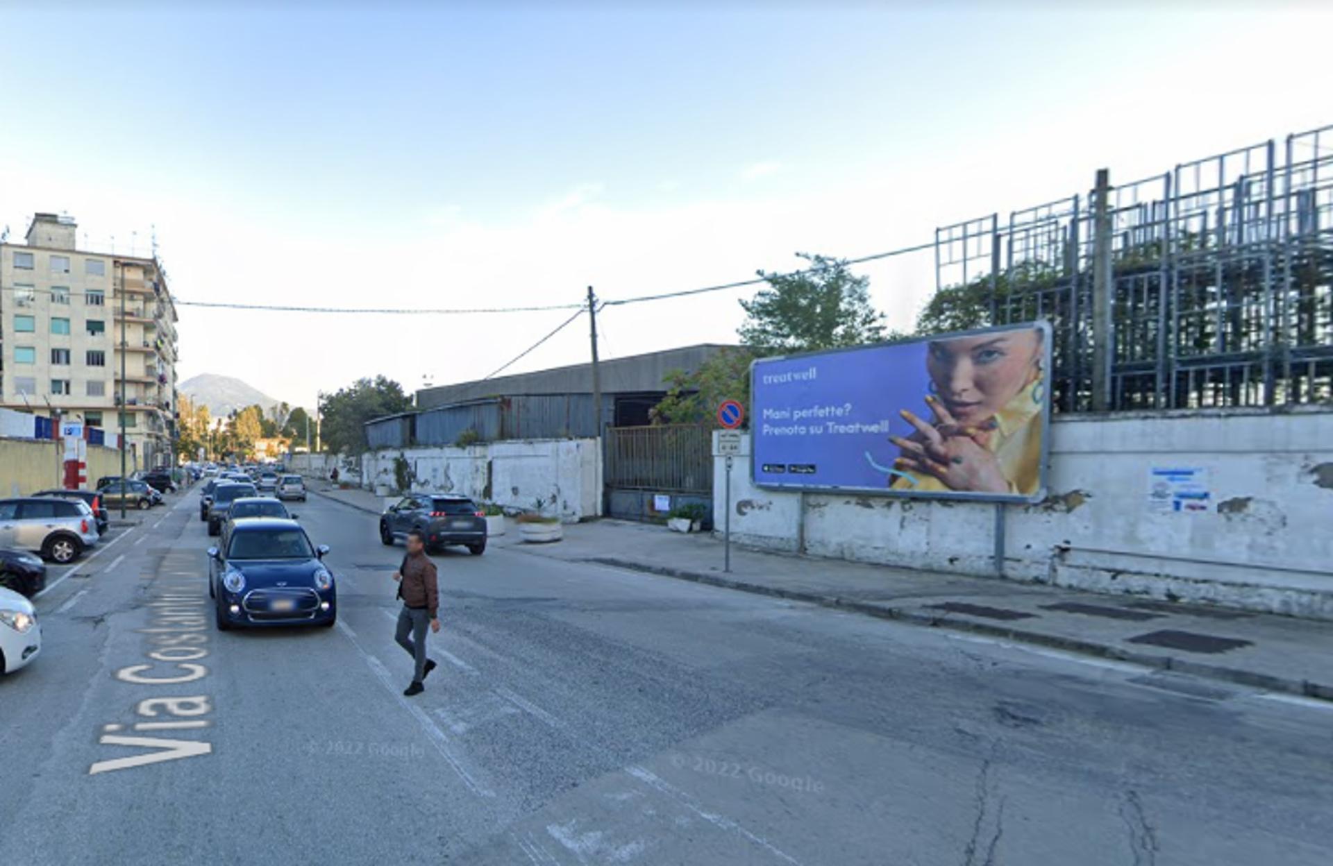 Impianto 6 X 3 a Napoli, in zona Bruale