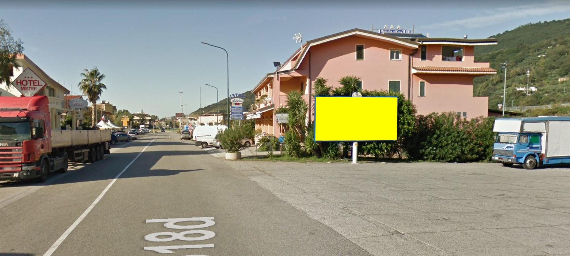 Impianto 6 X 3 a Falerna, in zona Hotel Club Eurolido