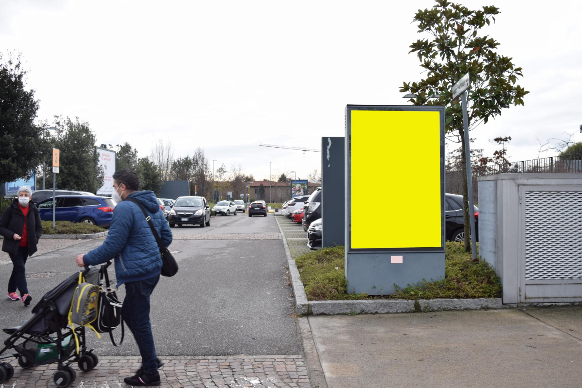 Impianto a EST fianco ingresso civ.1 - corsia uscita /  Bergamo