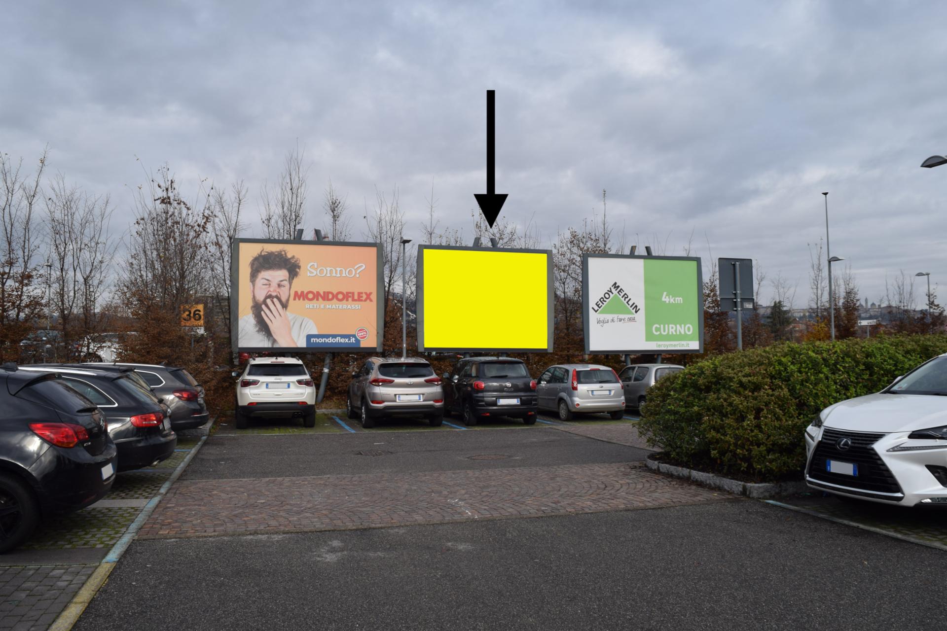 Impianto a EST posteggio 36- fronte corsia da ingresso/uscita /  Bergamo