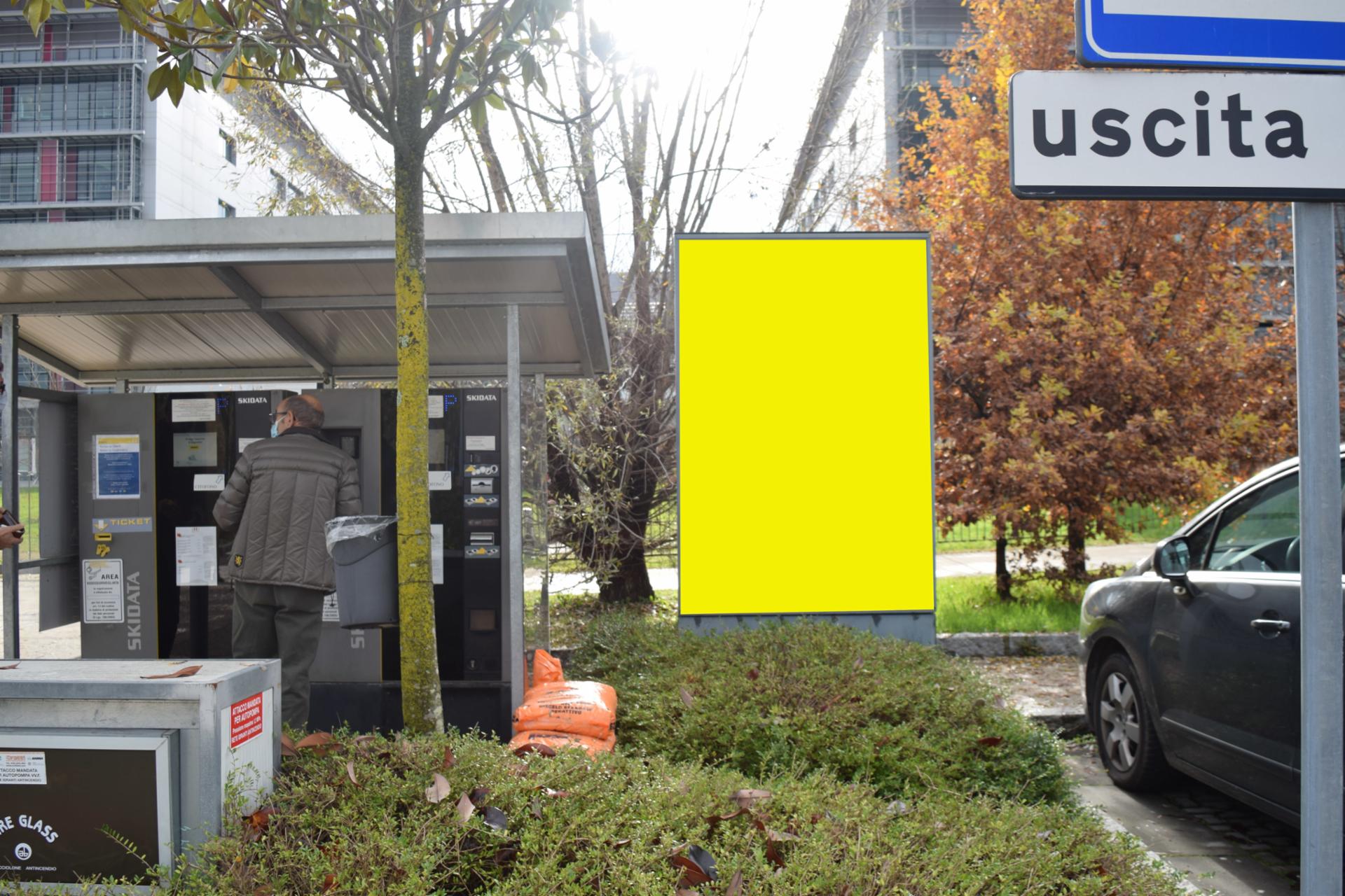 Impianto a NORD cassa automatica - ingresso civ. 11 /  Bergamo