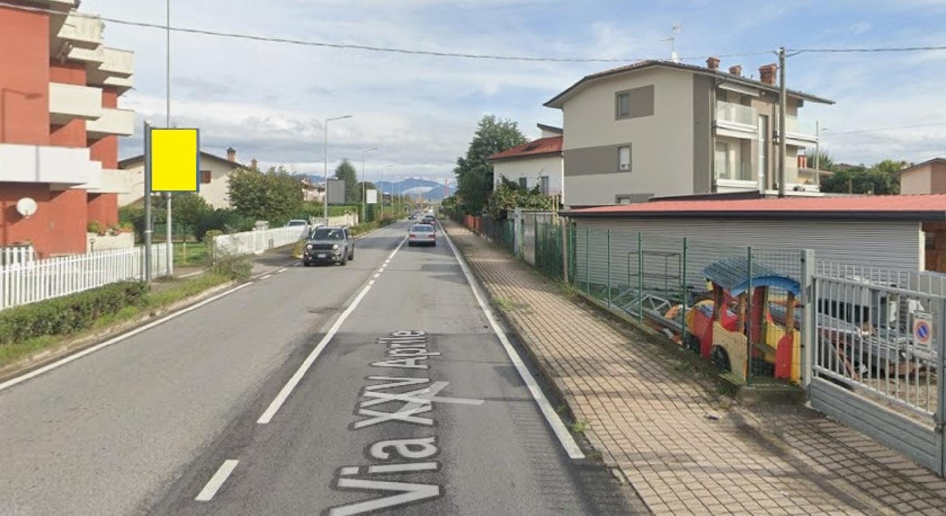 Impianto CARTELLONISTICA a Bonate Sotto, in zona Via Veneto Café