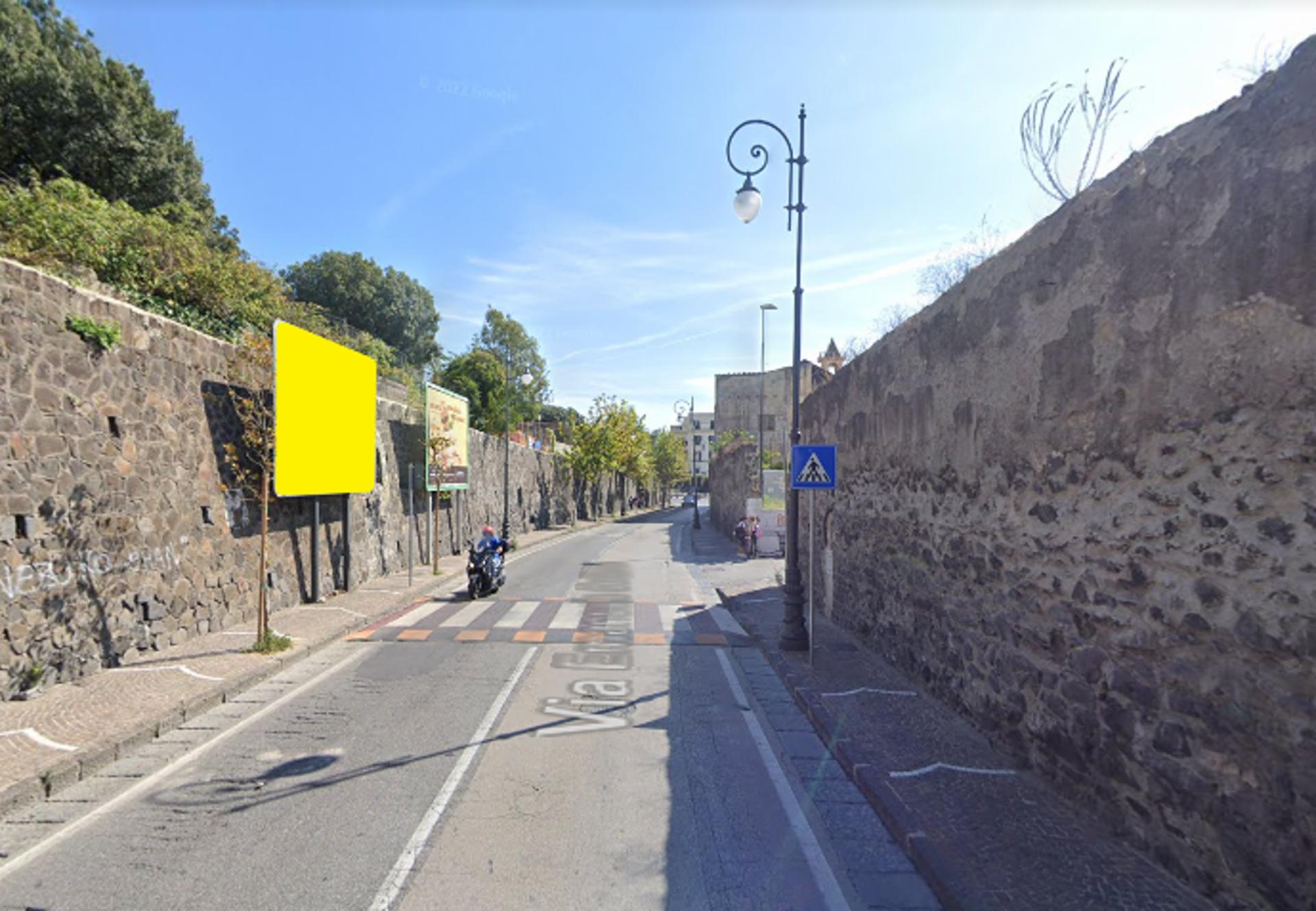 Impianto POSTER a Portici, in zona Miglio d'Oro