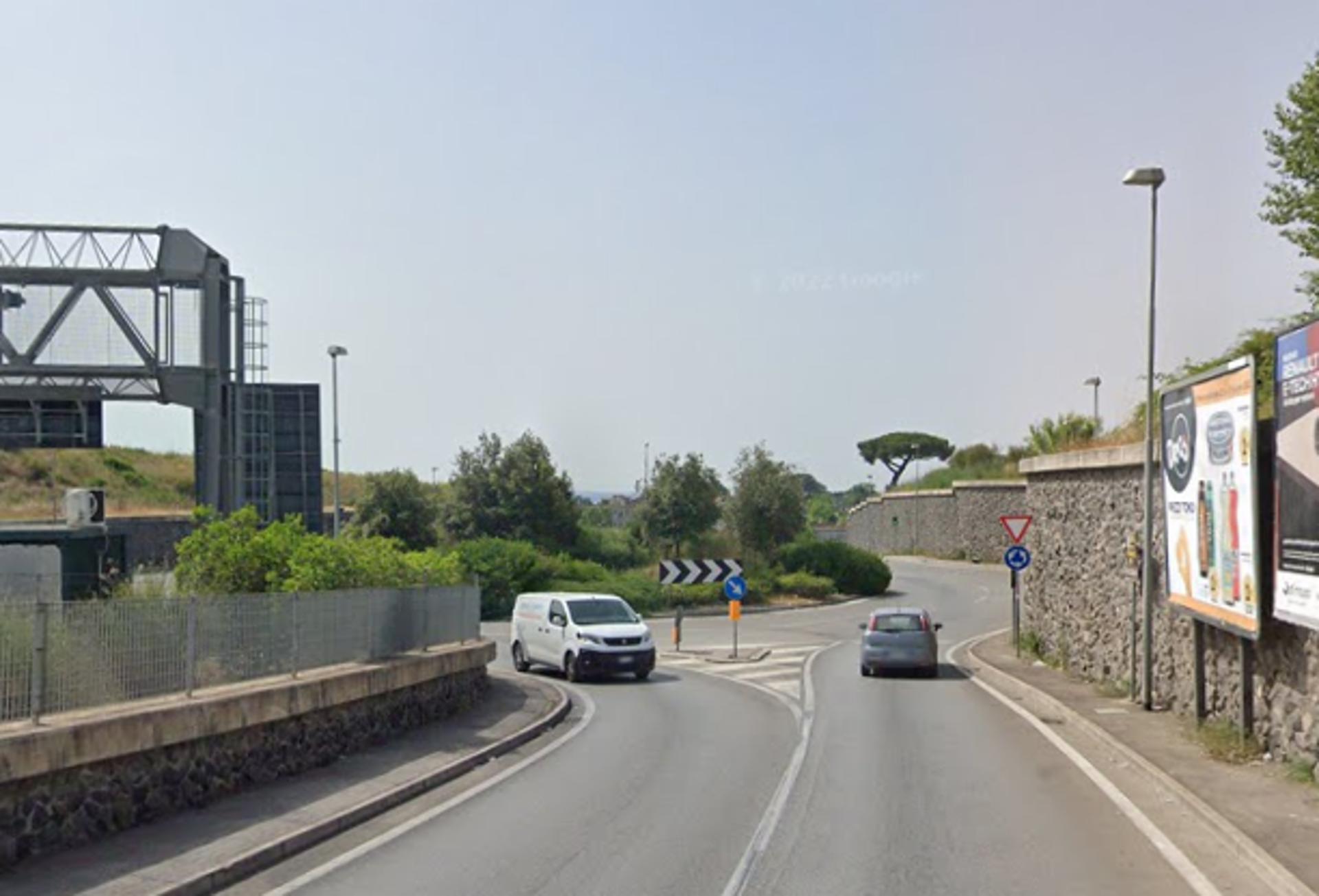 Impianto POSTER a Portici, in zona Villa La Colombaia