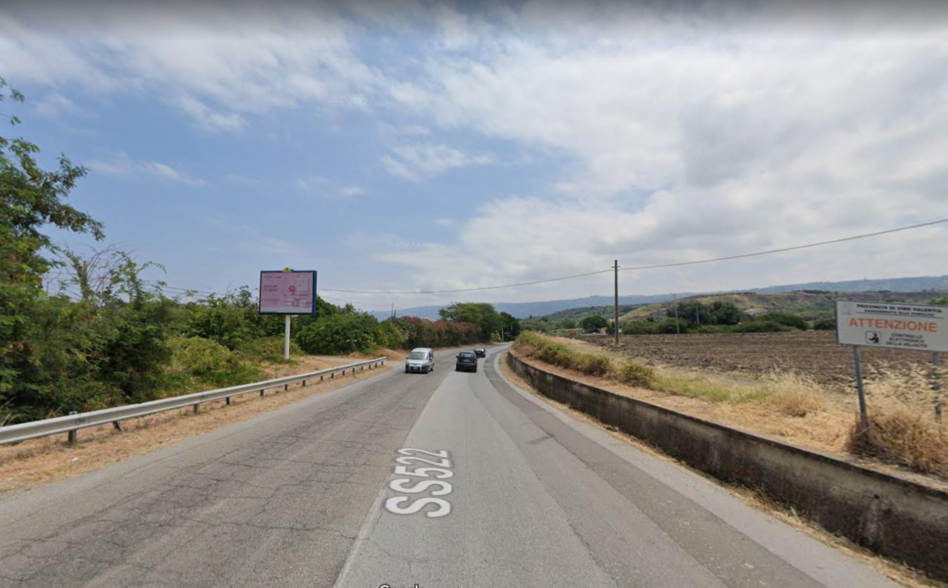 Impianto POSTER a Briatico, in zona Bar il timone