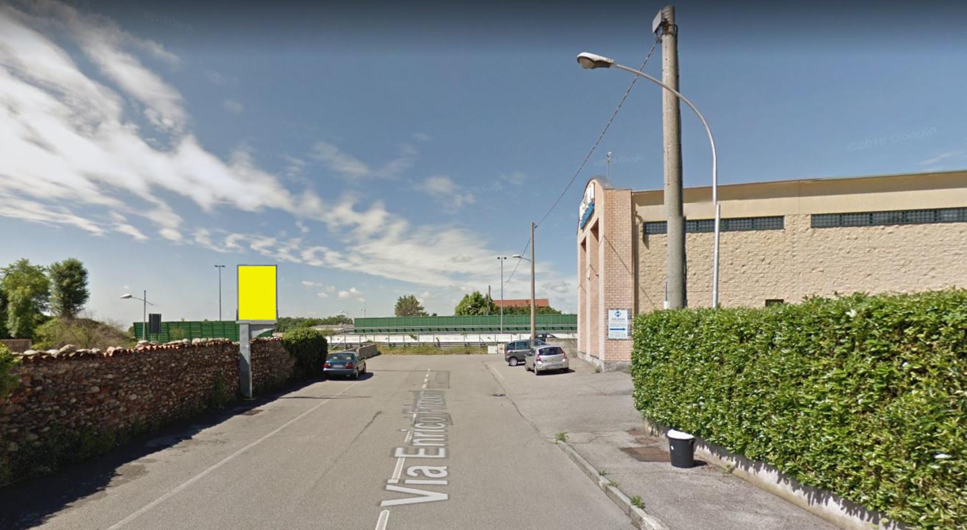 Impianto CARTELLONISTICA a Treviolo, in zona Biffi Giuditta Alimentari