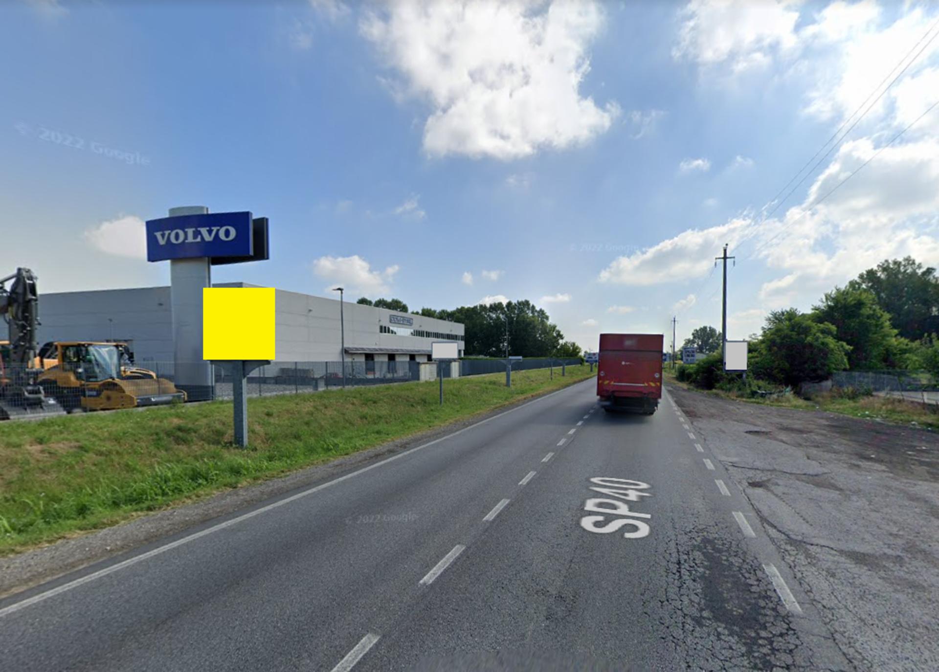 Impianto CARTELLONISTICA a Carpiano, in zona Roadhouse