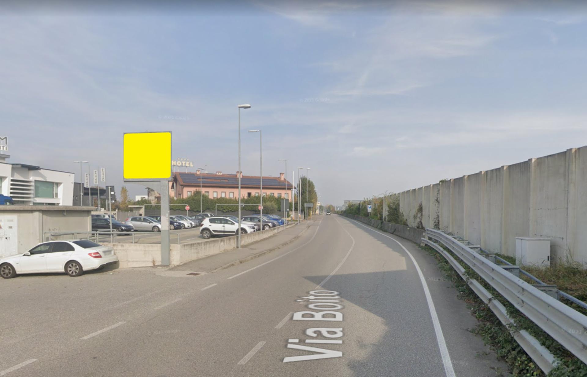 Impianto CARTELLONISTICA a Dalmine, in zona Scarpe&Scarpe