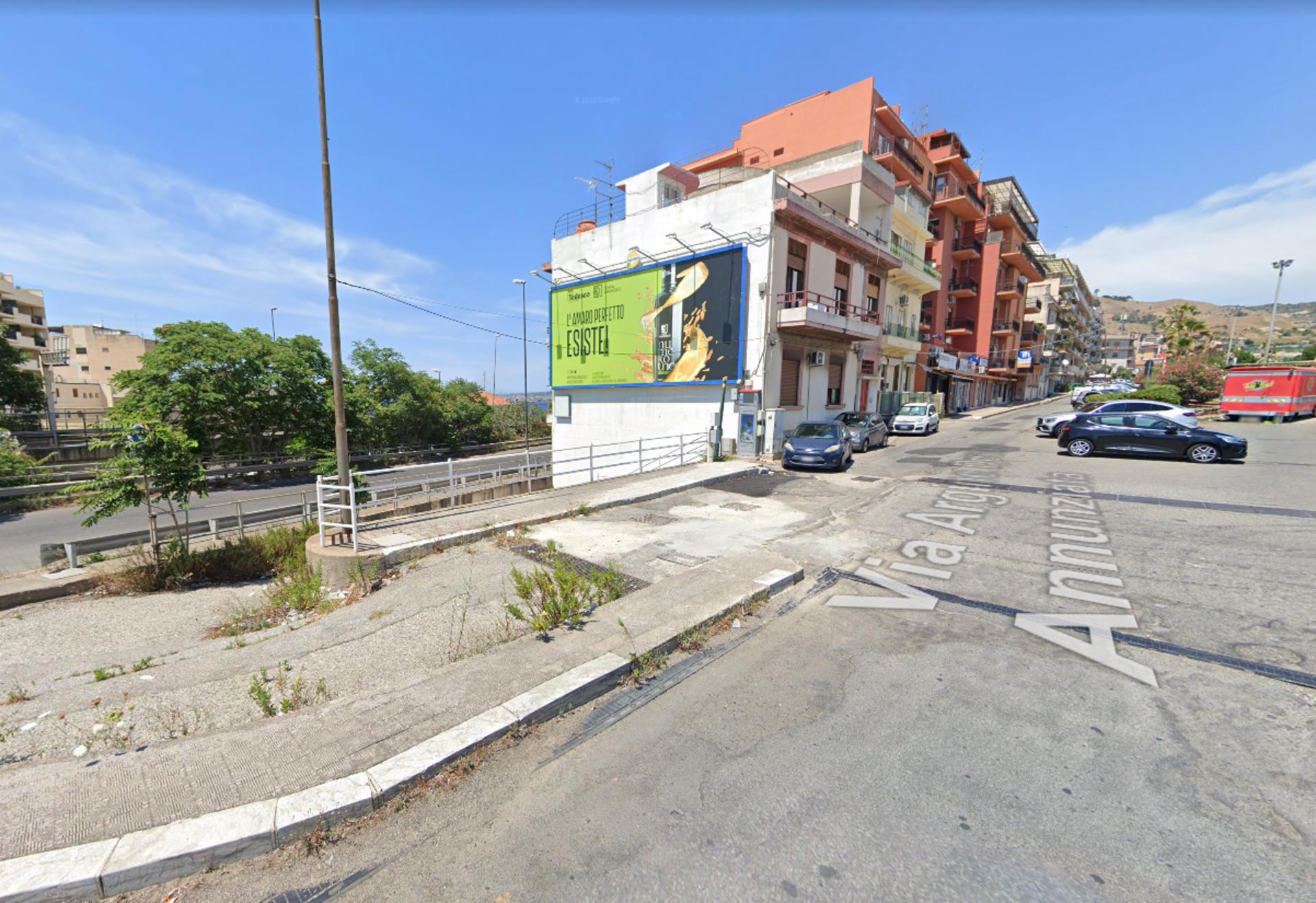 Impianto MEDI FORMATI a Reggio di Calabria, in zona Gran Caffé