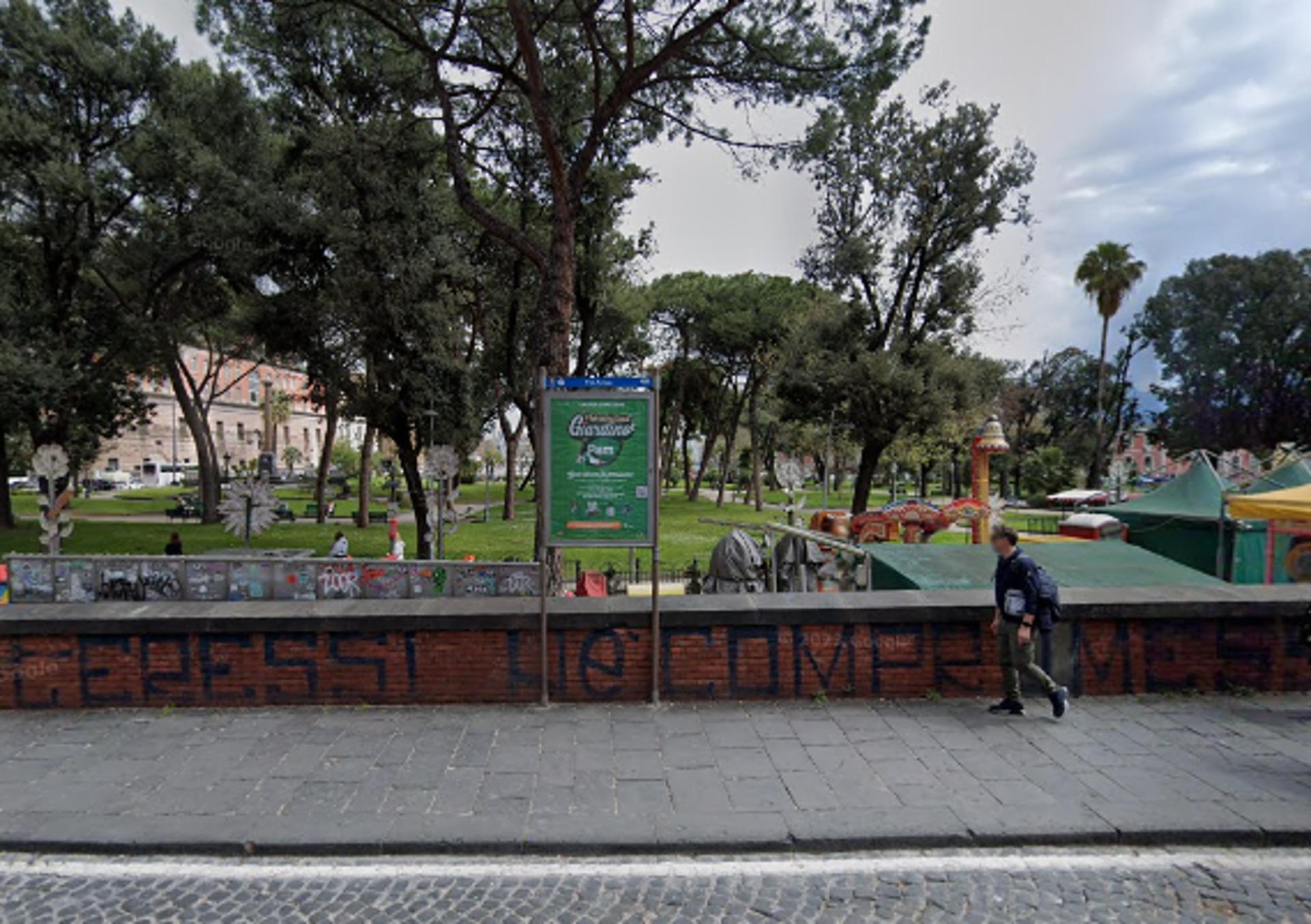 Impianto STENDARDO a Napoli, in zona Fontana dei Leoni