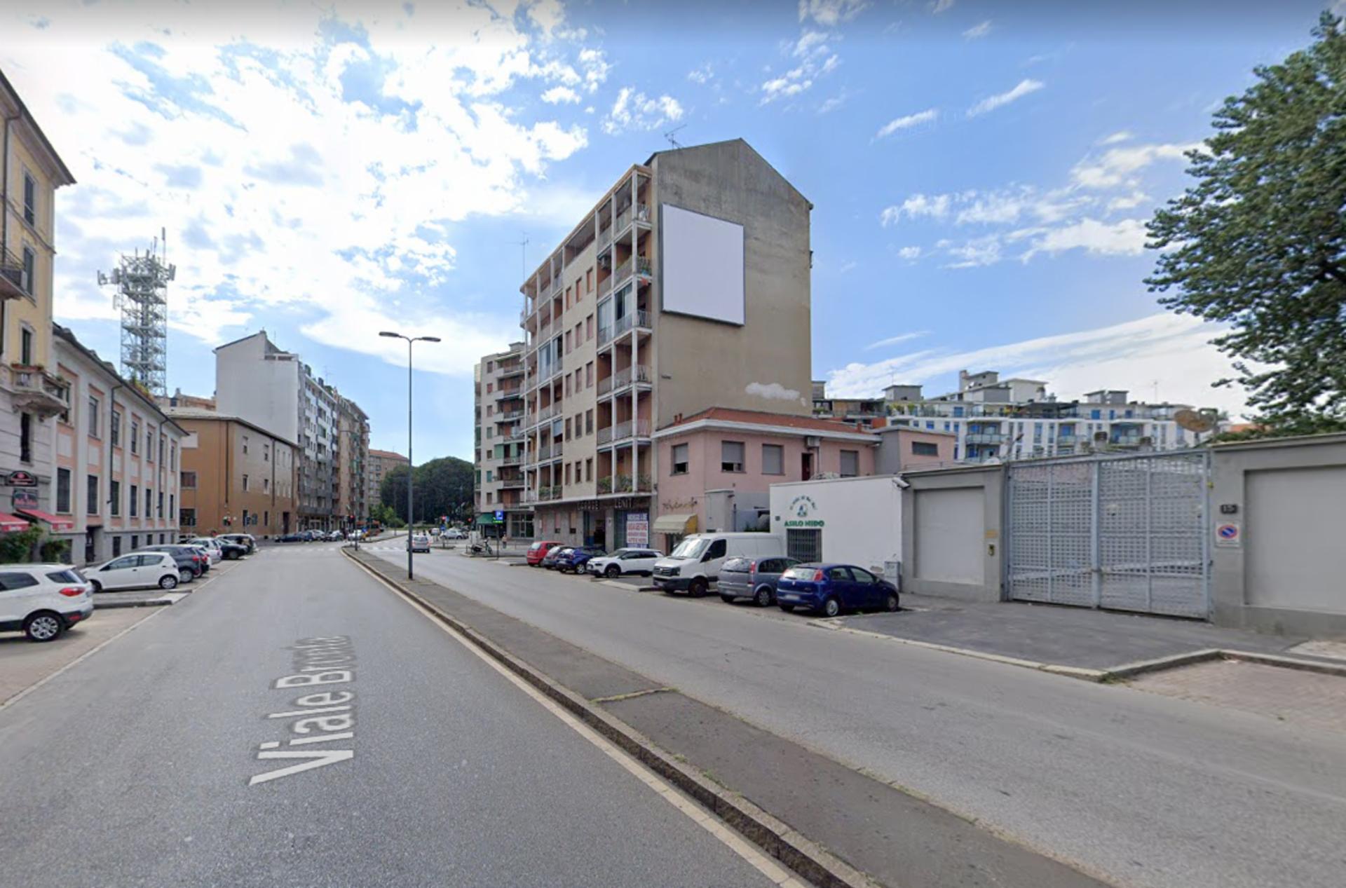 Impianto MEDI FORMATI a Milano, in zona Raiyar minimarket