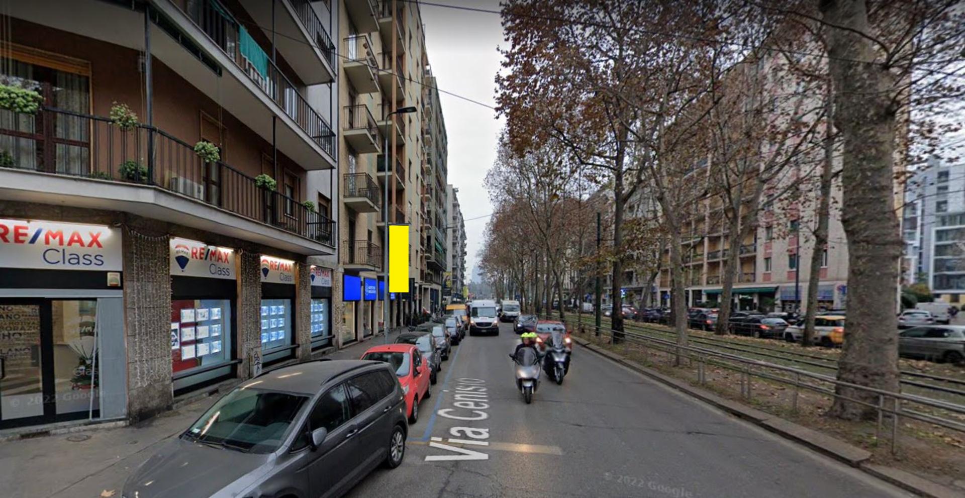 Impianto VERTICAL BANNER a Milano, in zona Wok of Milan