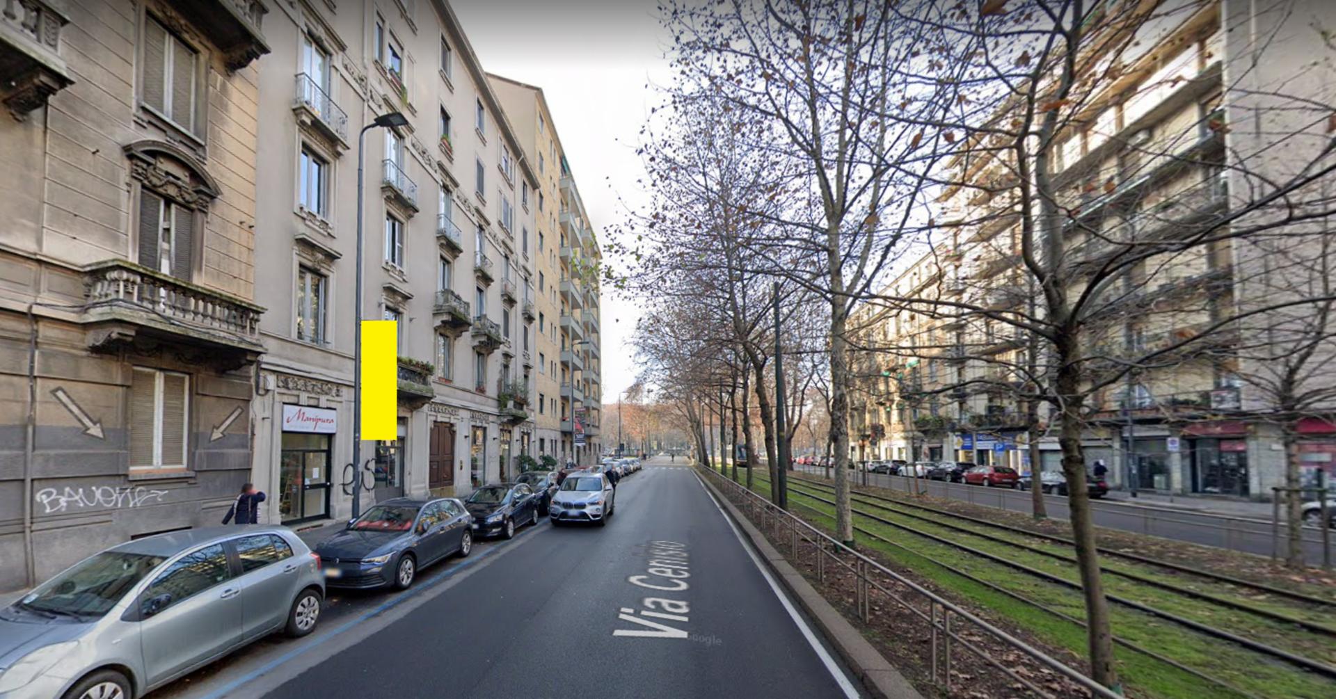 Impianto VERTICAL BANNER a Milano, in zona Piccola Ischia